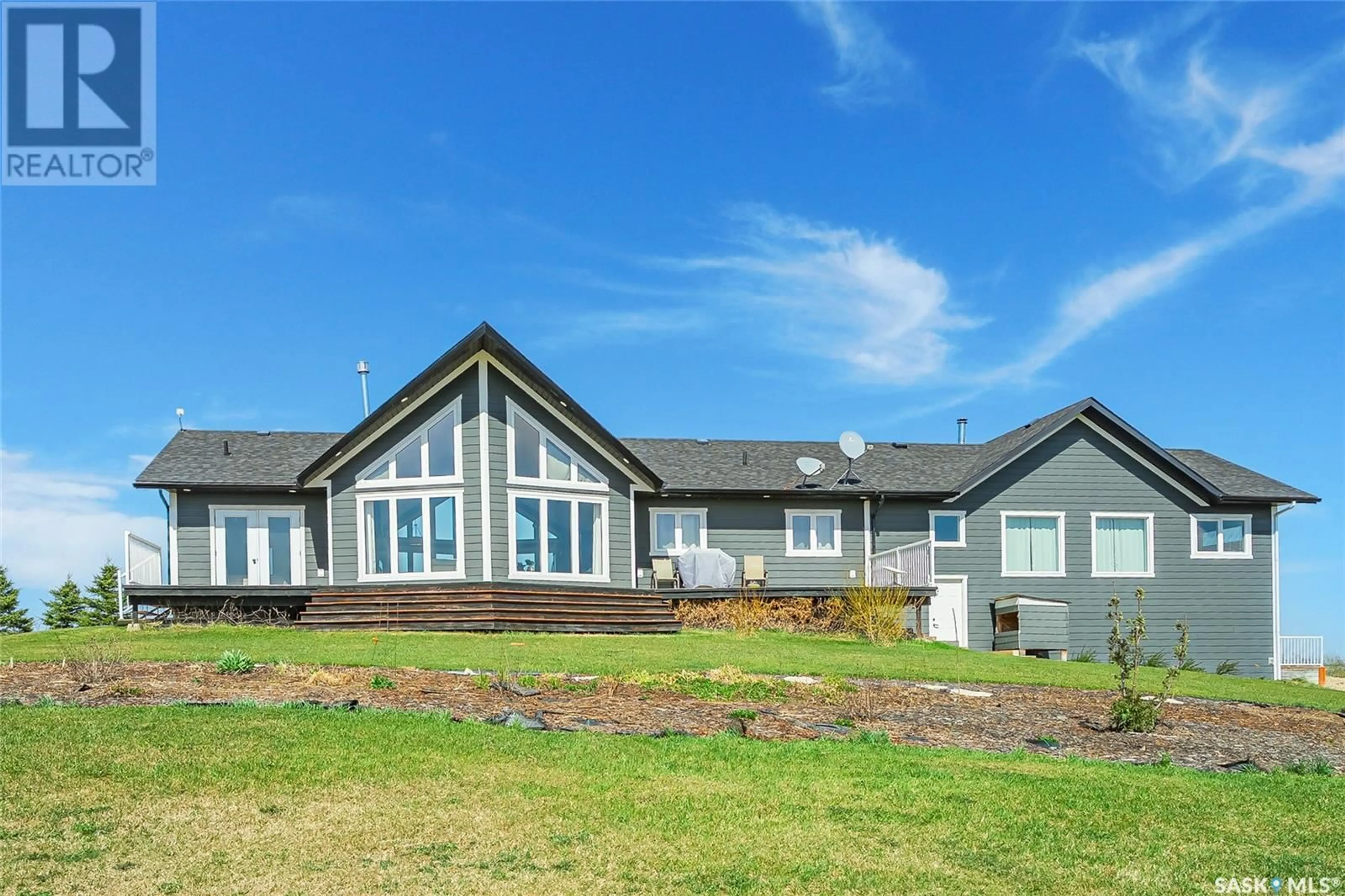 Home with vinyl exterior material, mountain view for 24 D'AMOUR LOT, Leask Rm No. 464 Saskatchewan S0J1M0