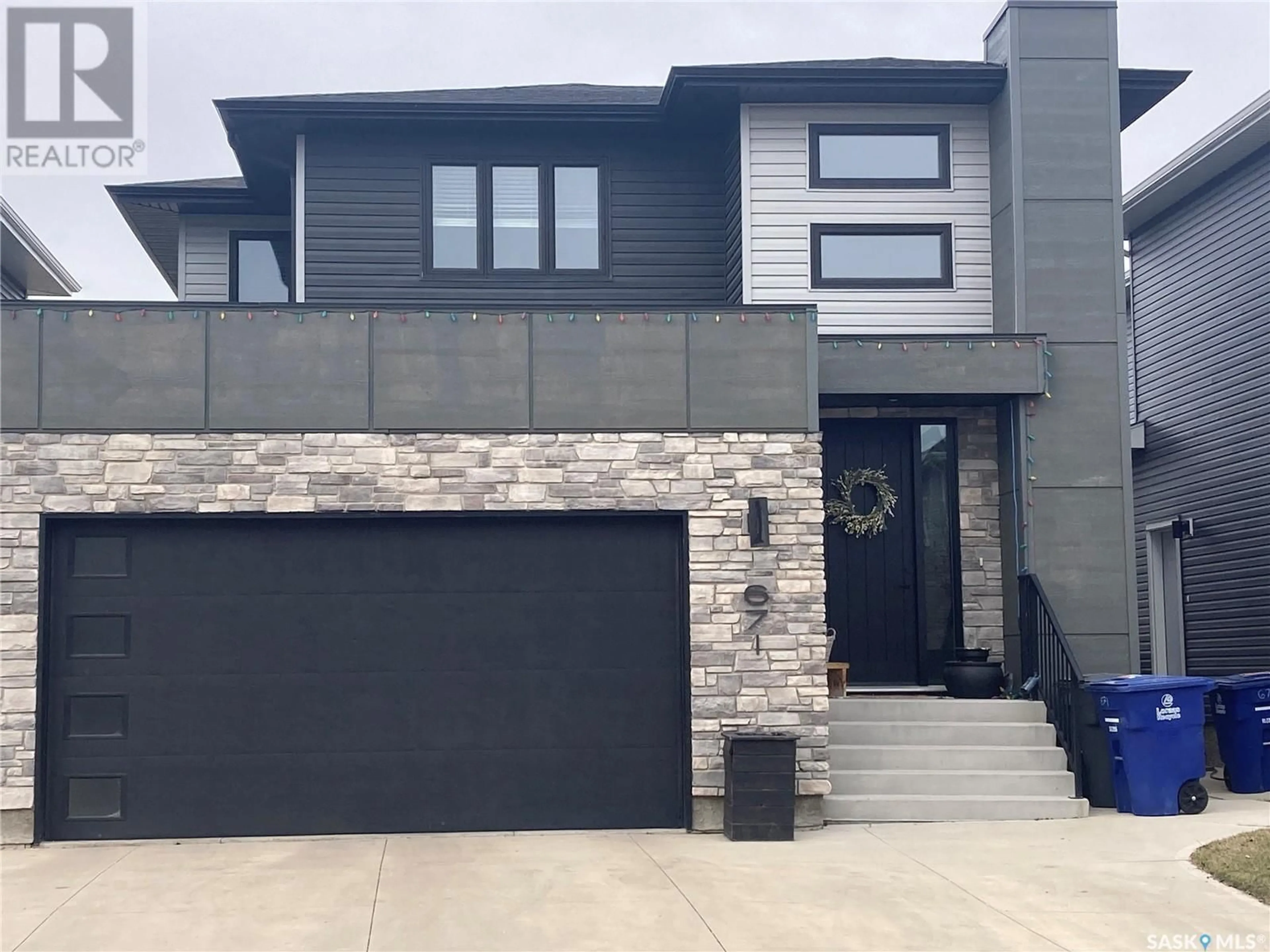 Home with brick exterior material, street for 671 FAST CRESCENT, Saskatoon Saskatchewan S7W0X1