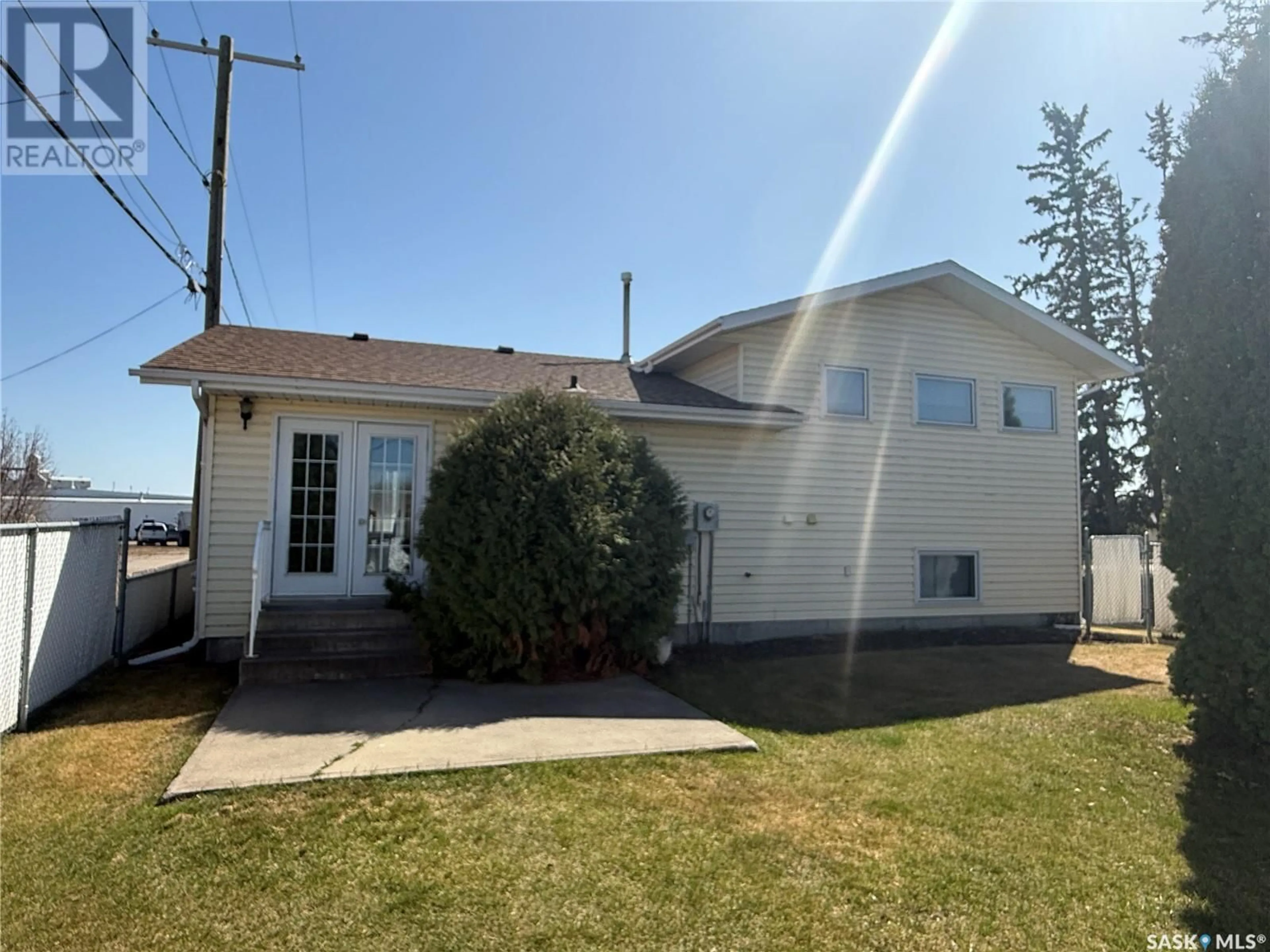 Unknown for 102 3RD AVENUE, Shellbrook Saskatchewan S0J2E0