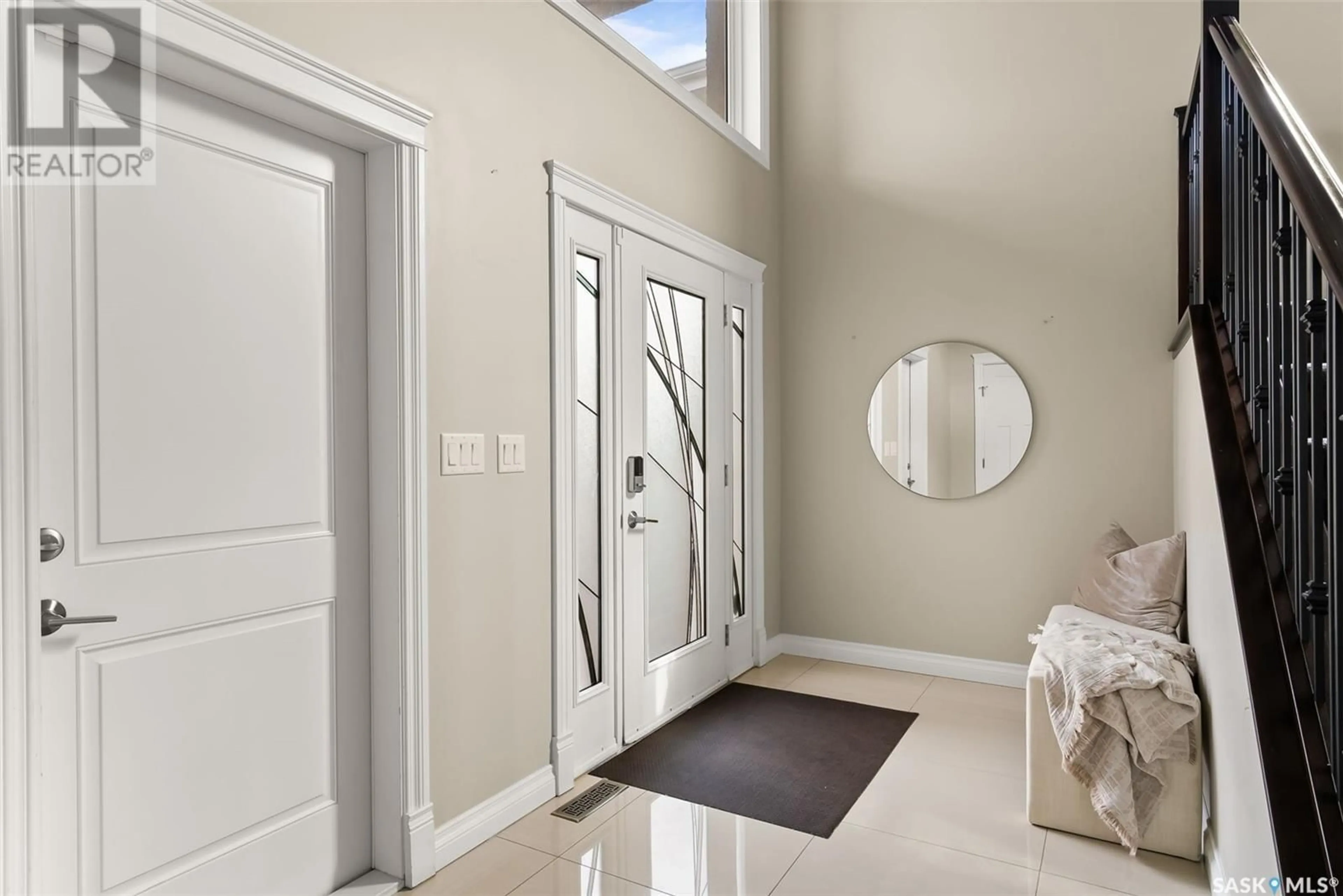 Indoor entryway for 5330 MCKENNA CRESCENT, Regina Saskatchewan S4W0G2