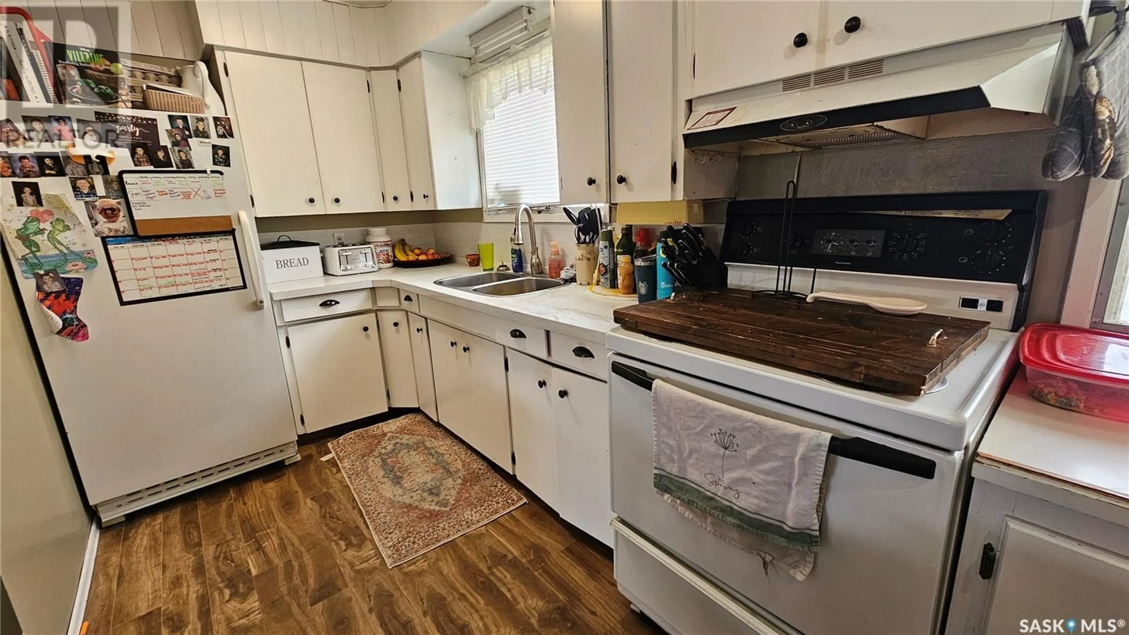 Standard kitchen, unknown for 30 RAILWAY AVENUE, Success Saskatchewan S0N2R0