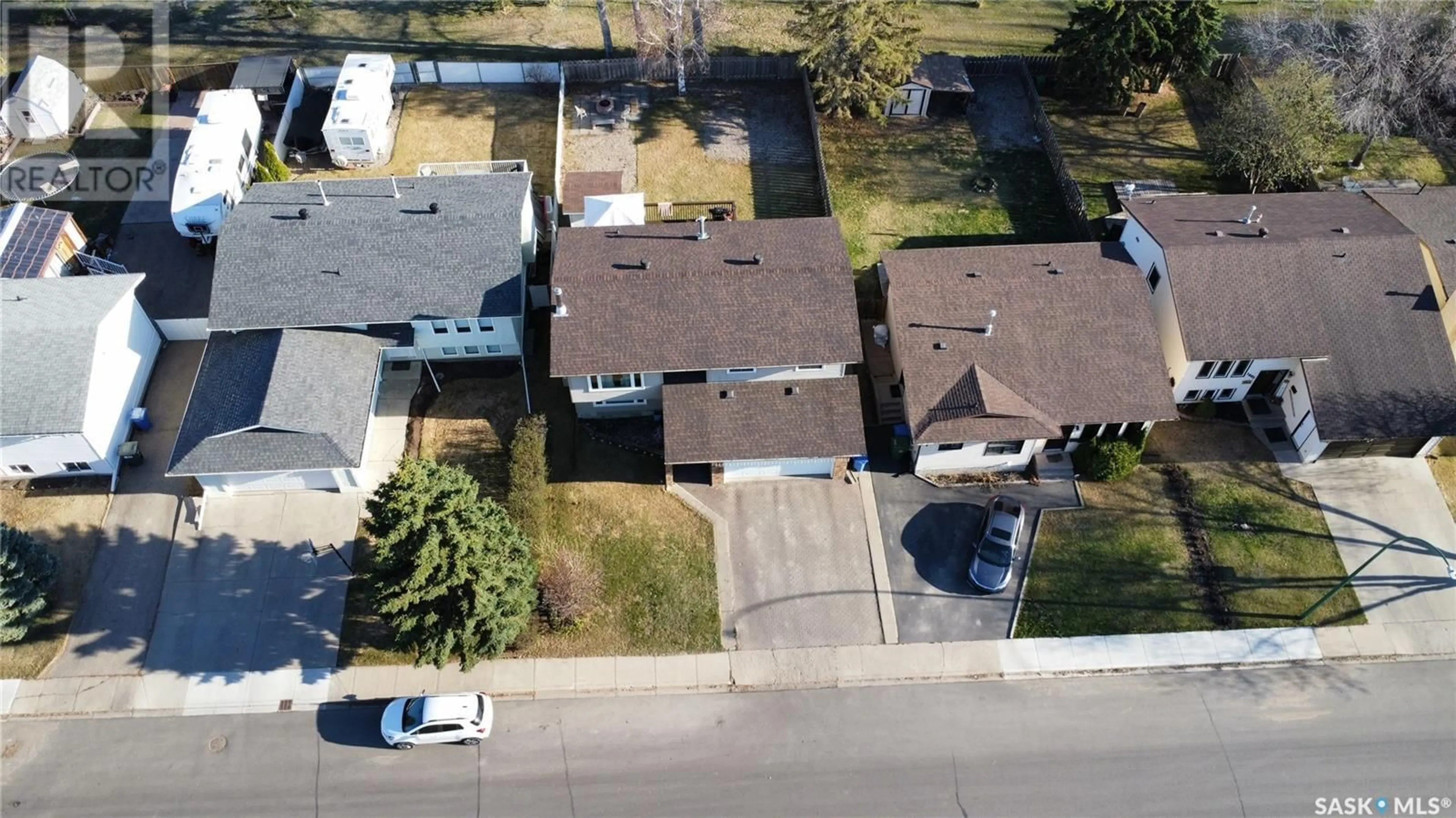 A pic from outside/outdoor area/front of a property/back of a property/a pic from drone, street for 1699 ALLBRIGHT CRESCENT, Prince Albert Saskatchewan S6V7C3