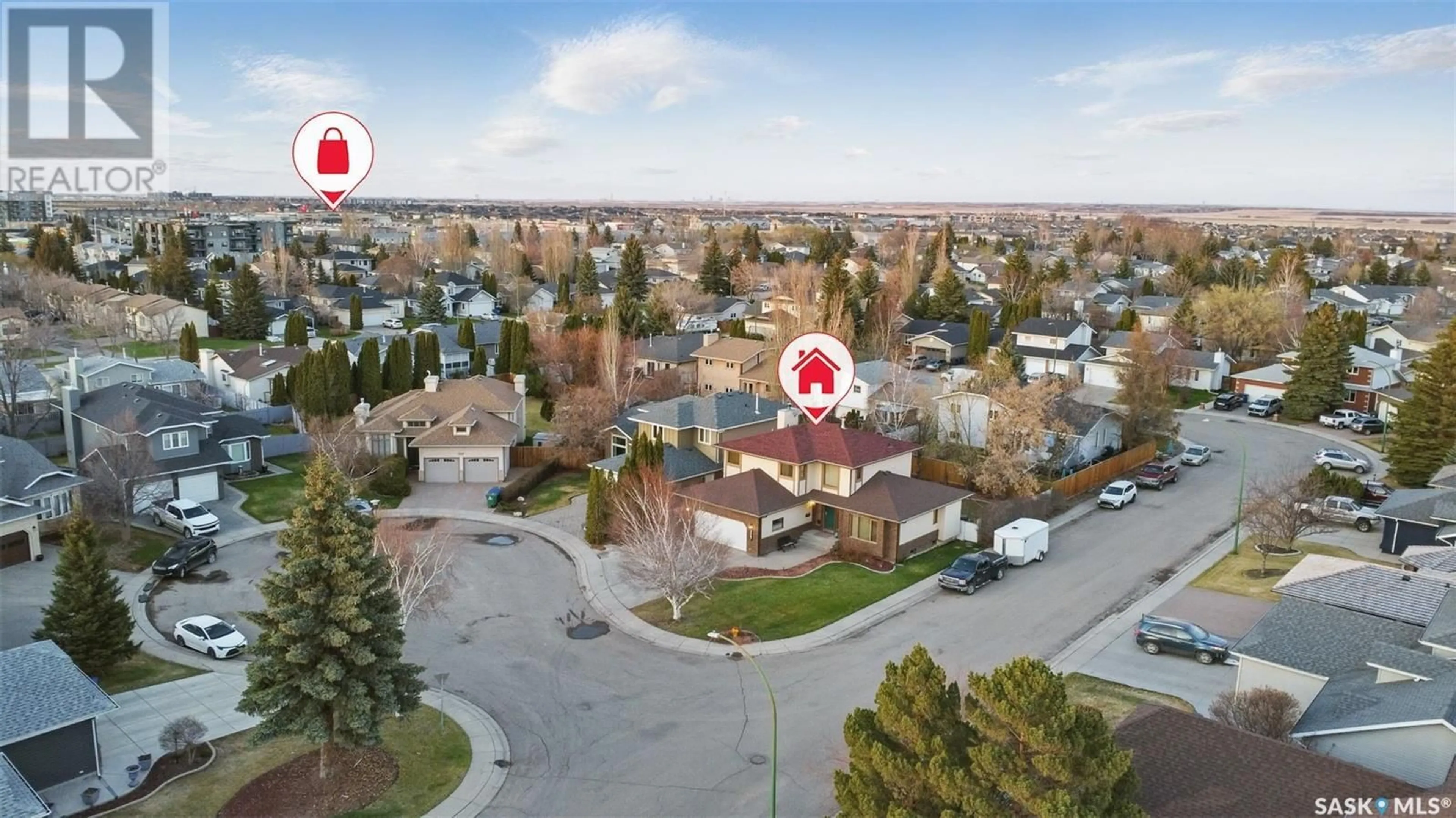 A pic from outside/outdoor area/front of a property/back of a property/a pic from drone, unknown for 327 BONLI PLACE, Saskatoon Saskatchewan S7N4A2
