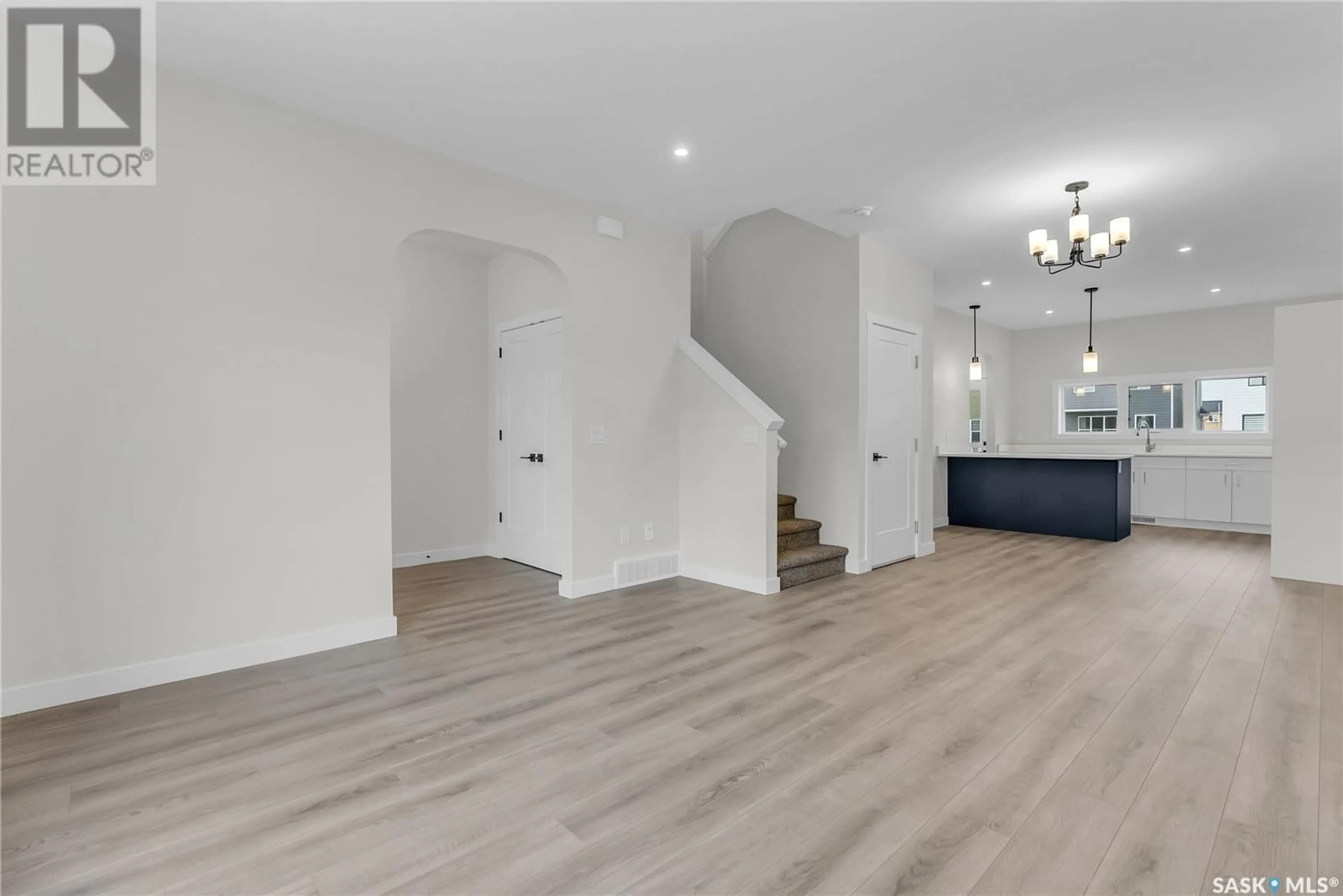 Indoor entryway for 210 LESKIW LANE, Saskatoon Saskatchewan S7V0G5