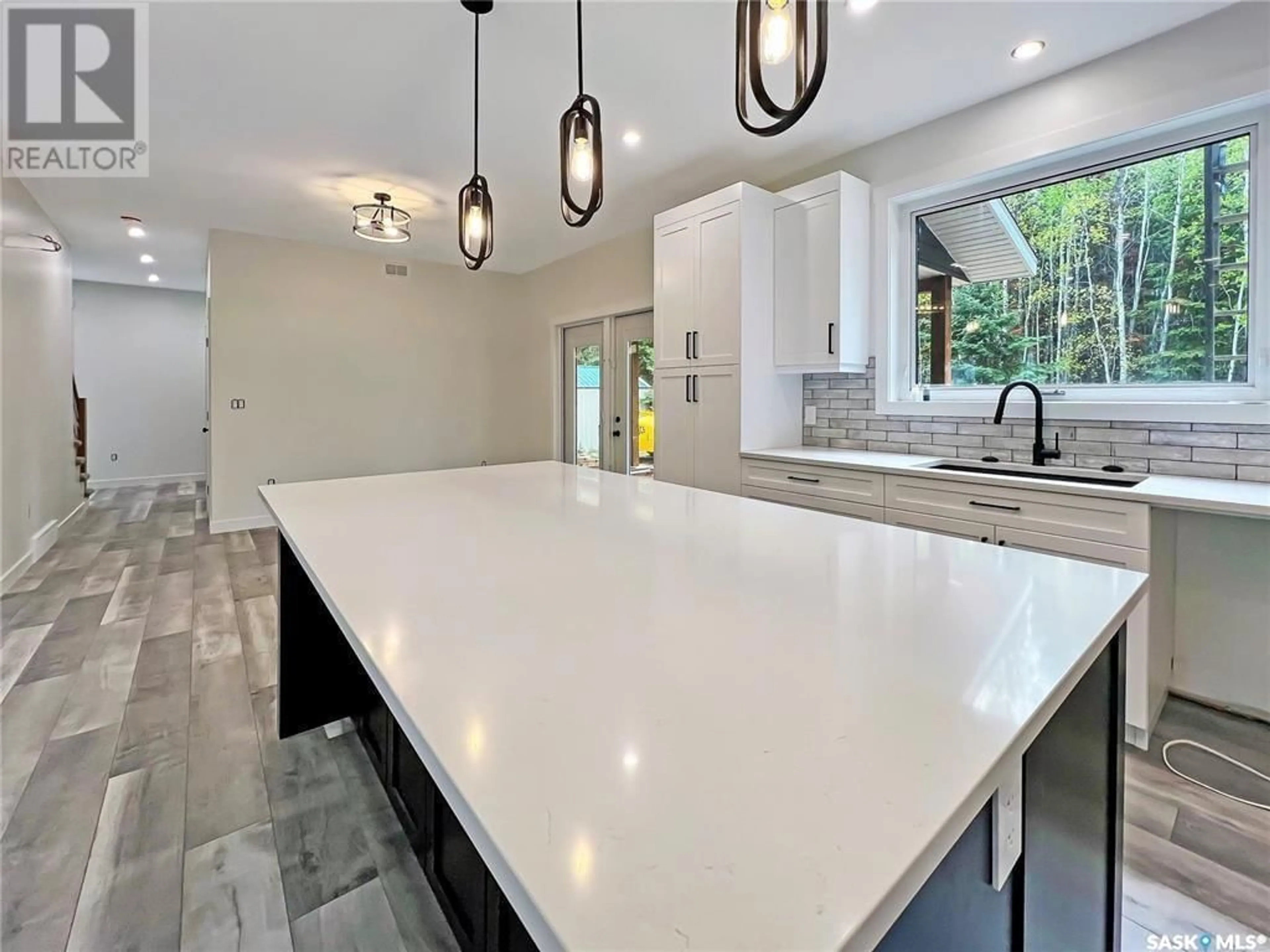 Open concept kitchen, ceramic/tile floor for 4 HARNISH PLACE, Candle Lake Saskatchewan S0J3E0