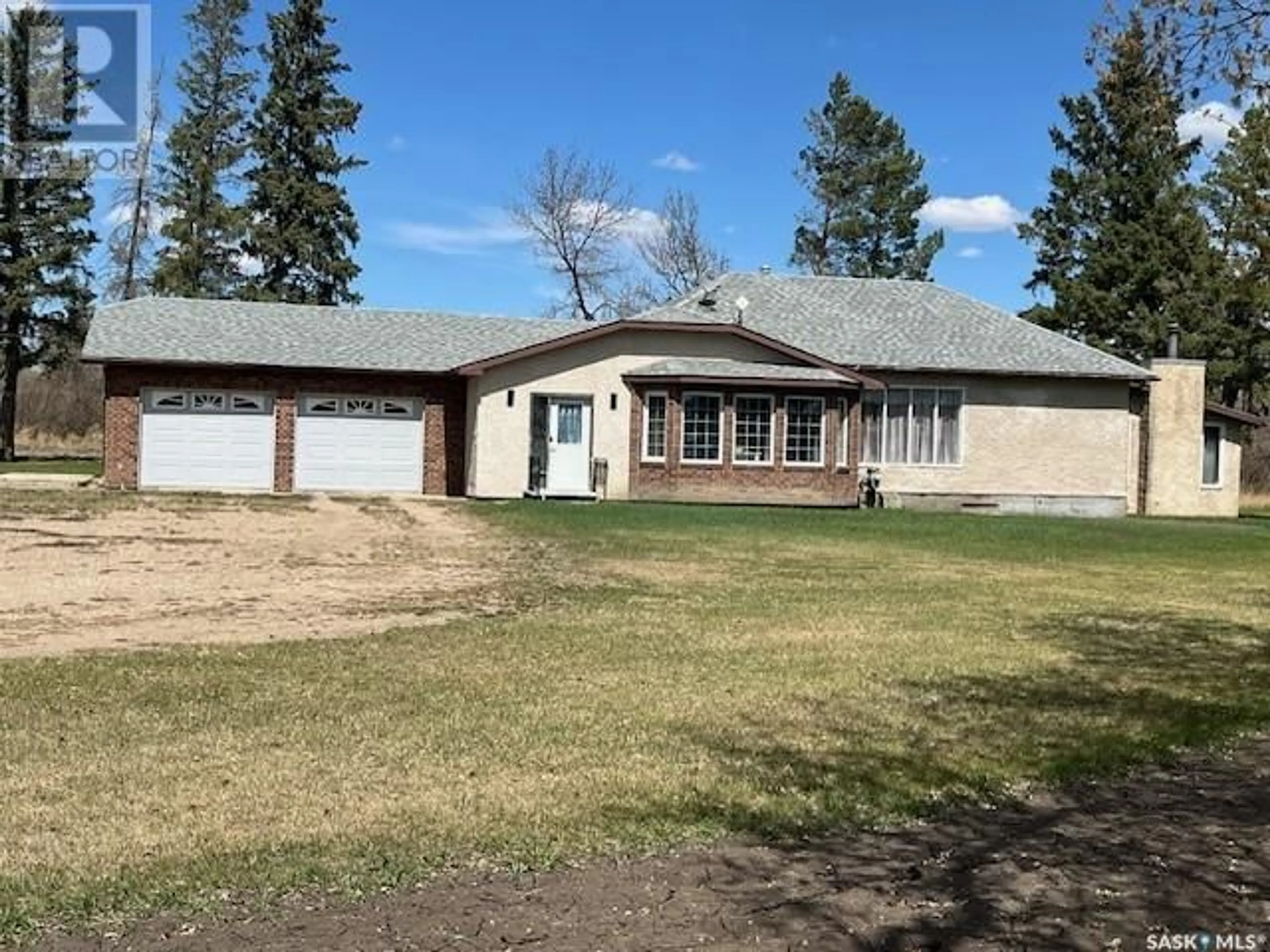 A pic from outside/outdoor area/front of a property/back of a property/a pic from drone, street for 15 42 5 W3, Waldheim Saskatchewan S0K4R0