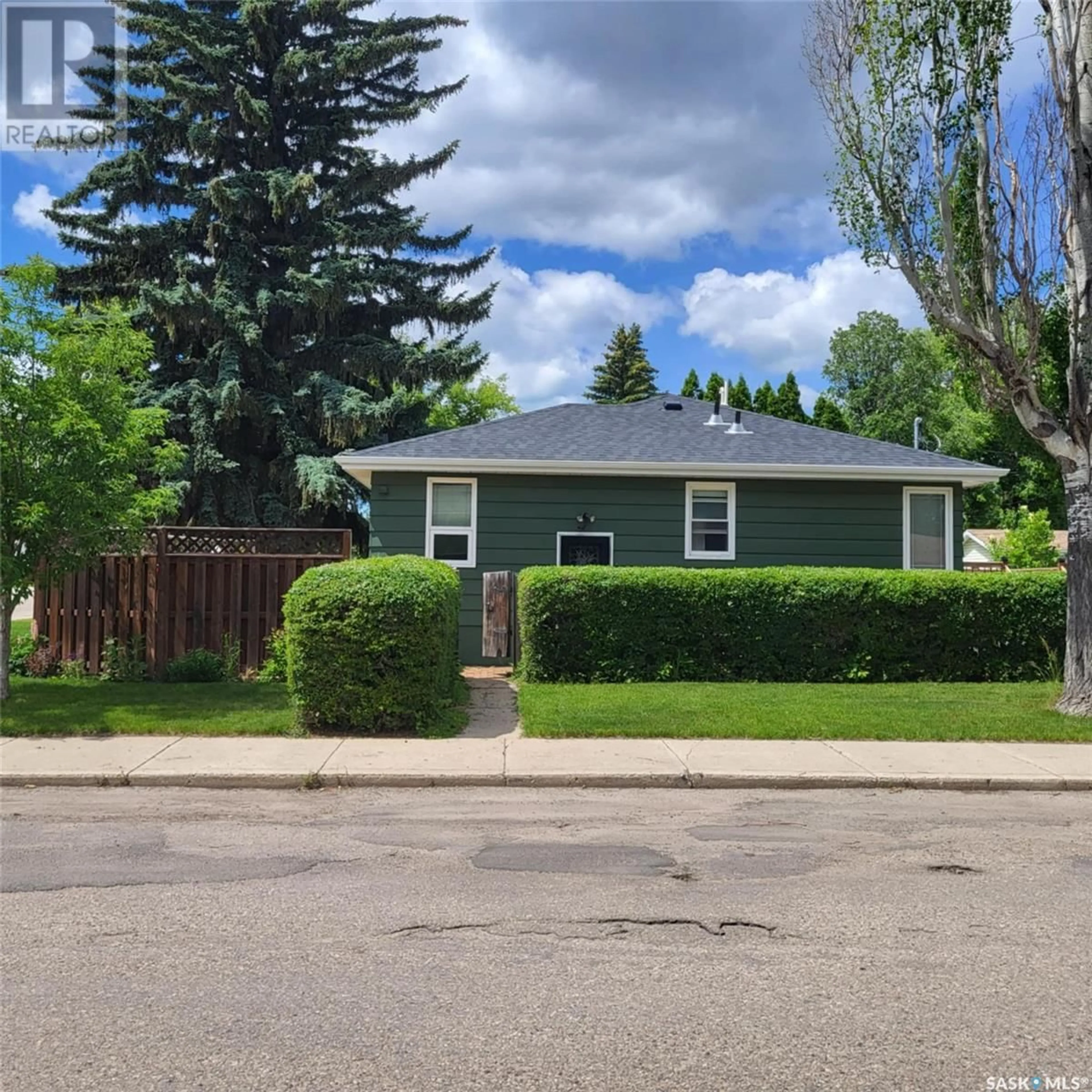 Unknown for 1039 1ST STREET, Saskatoon Saskatchewan S7H1T4