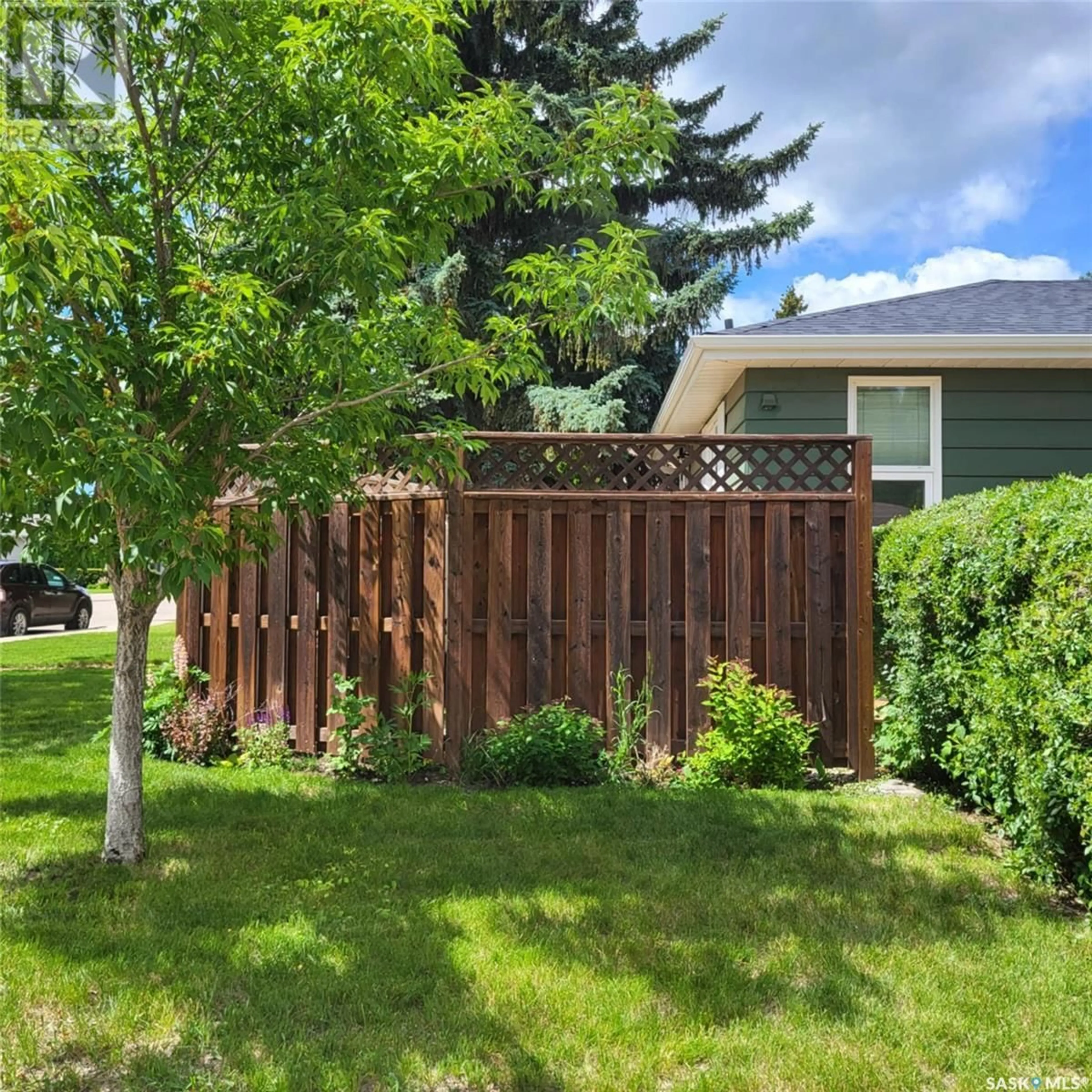 Unknown for 1039 1ST STREET, Saskatoon Saskatchewan S7H1T4