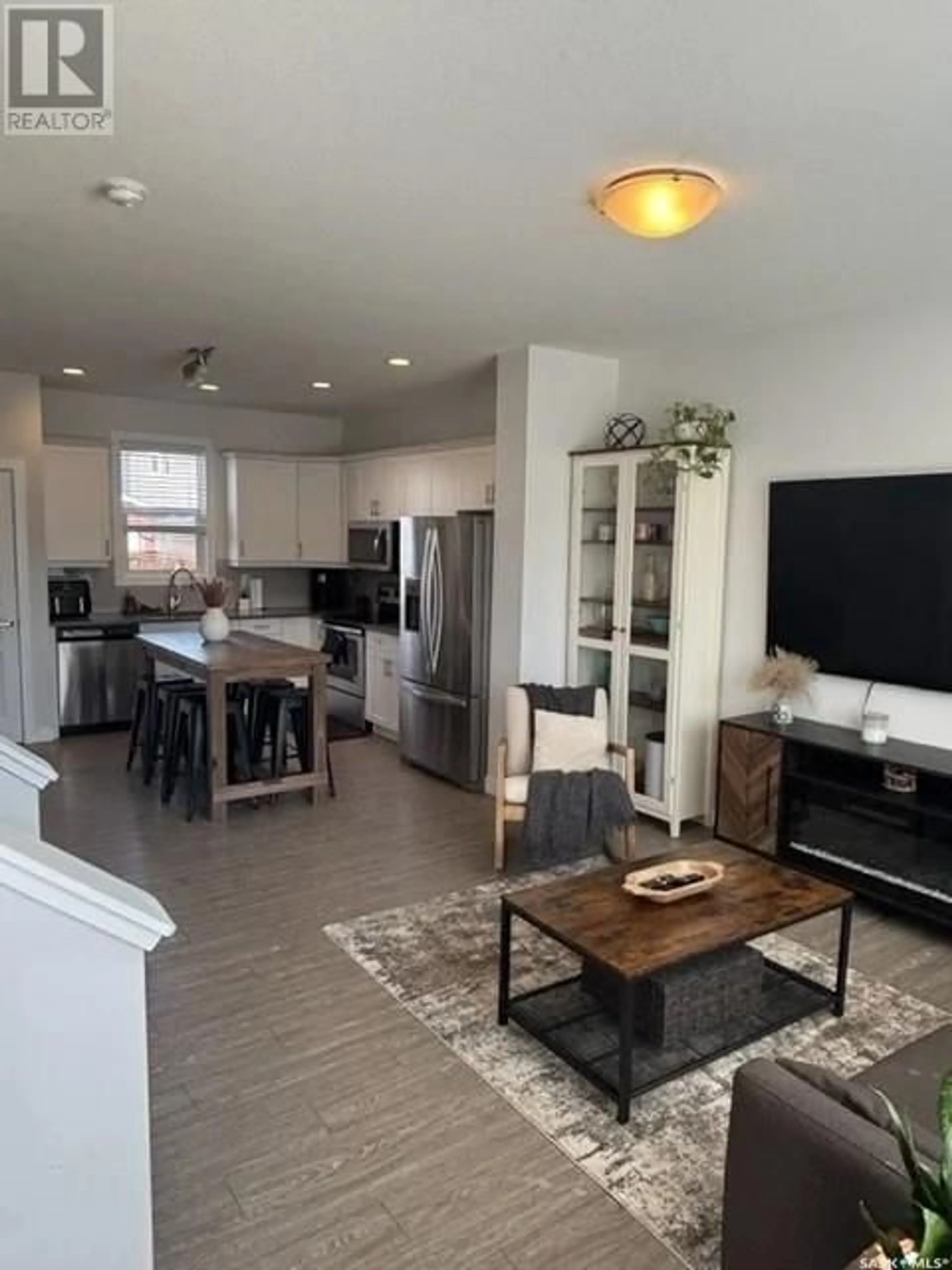 Open concept kitchen, unknown for 1052 KOLYNCHUK CRESCENT, Saskatoon Saskatchewan S7T0X4