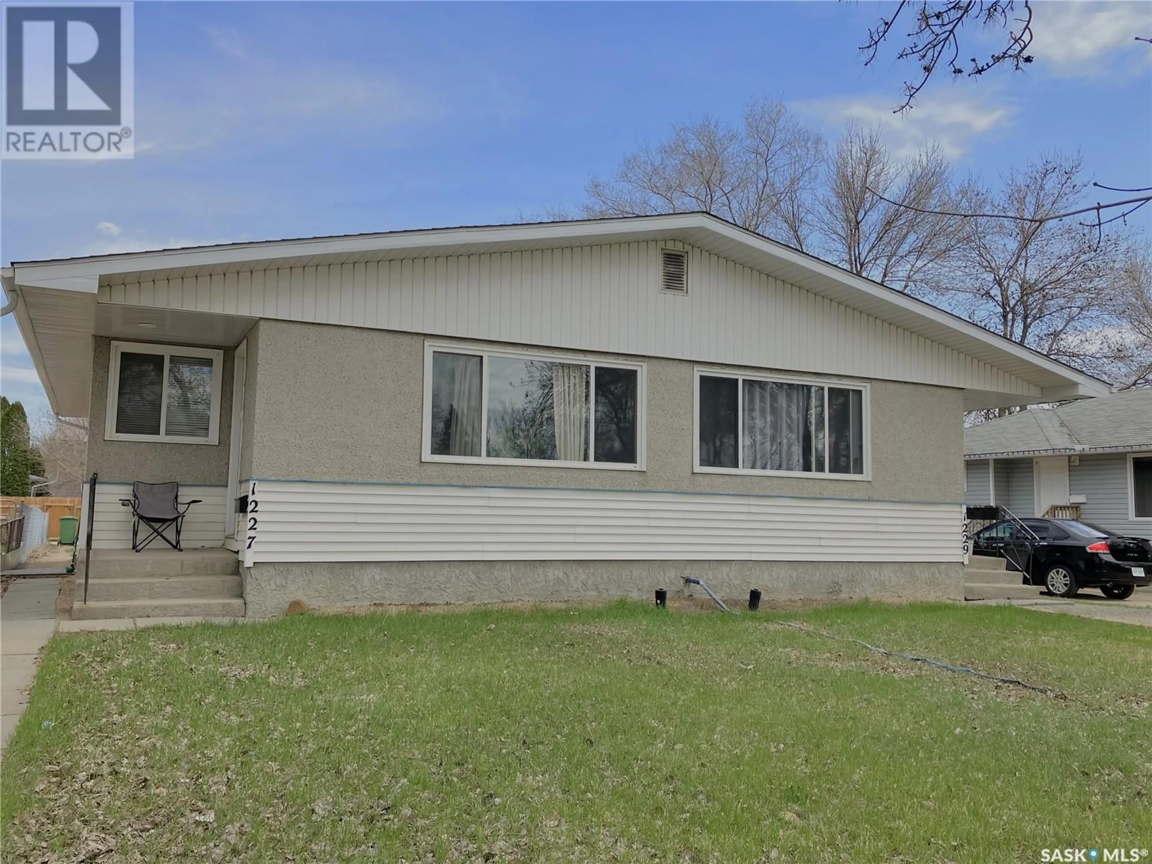 Home with vinyl exterior material, unknown for 1227 - 1229 BOND STREET, Regina Saskatchewan S4N1W8