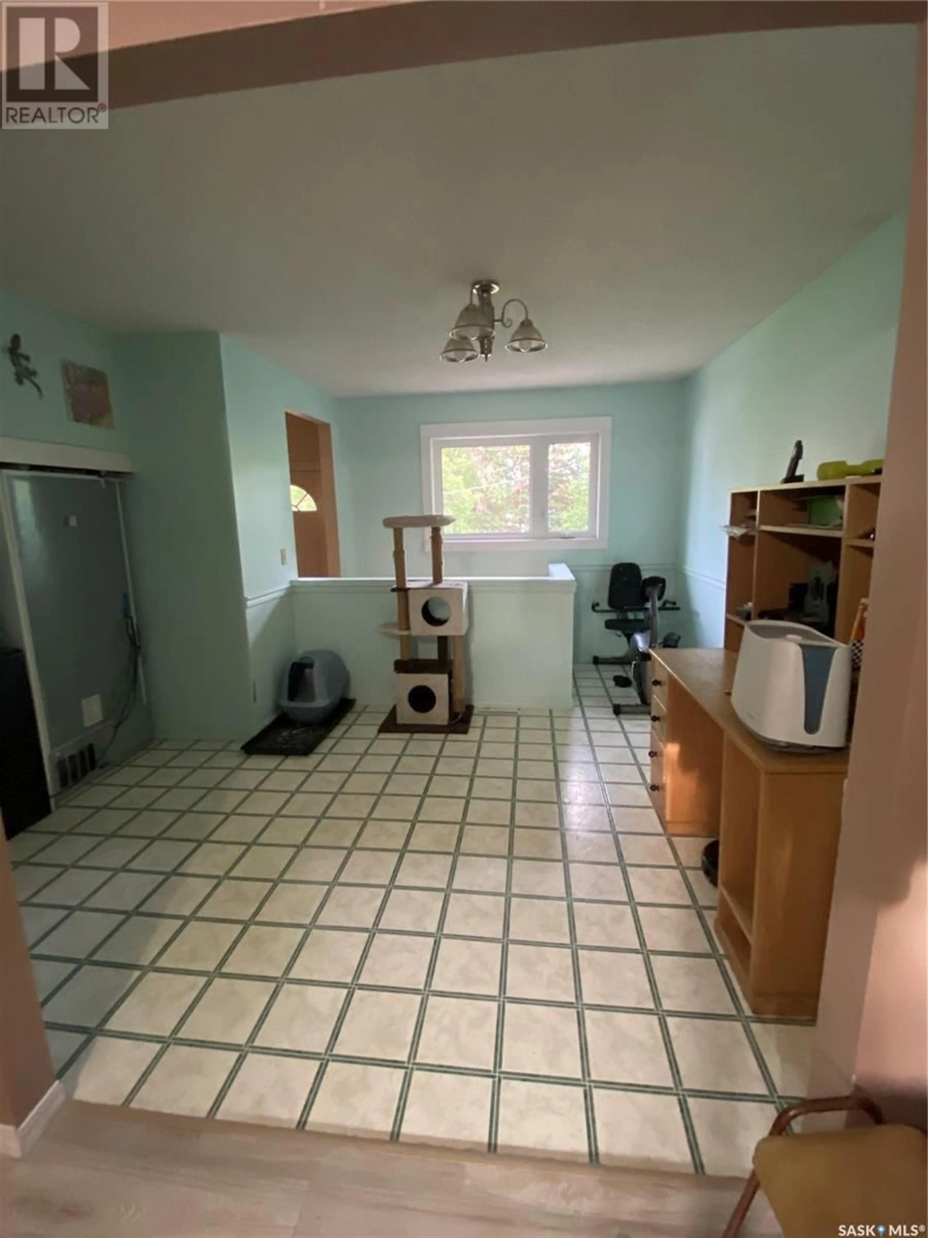 A pic of a room for 236 10TH STREET, Weyburn Saskatchewan S4H1H3