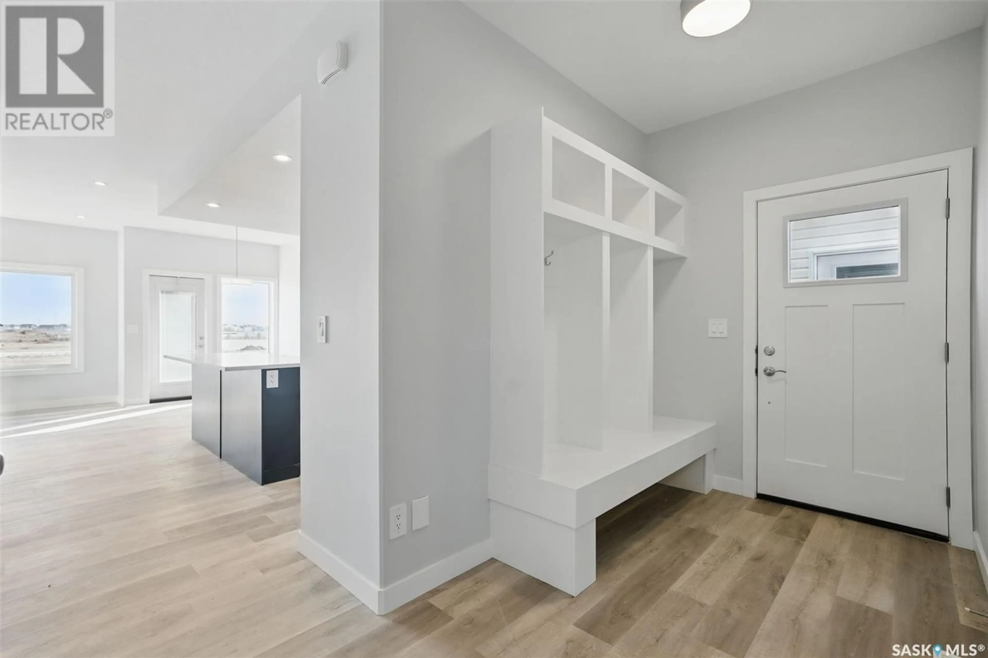 Indoor entryway for 226 ANTONINI COURT, Saskatoon Saskatchewan S0K1V0