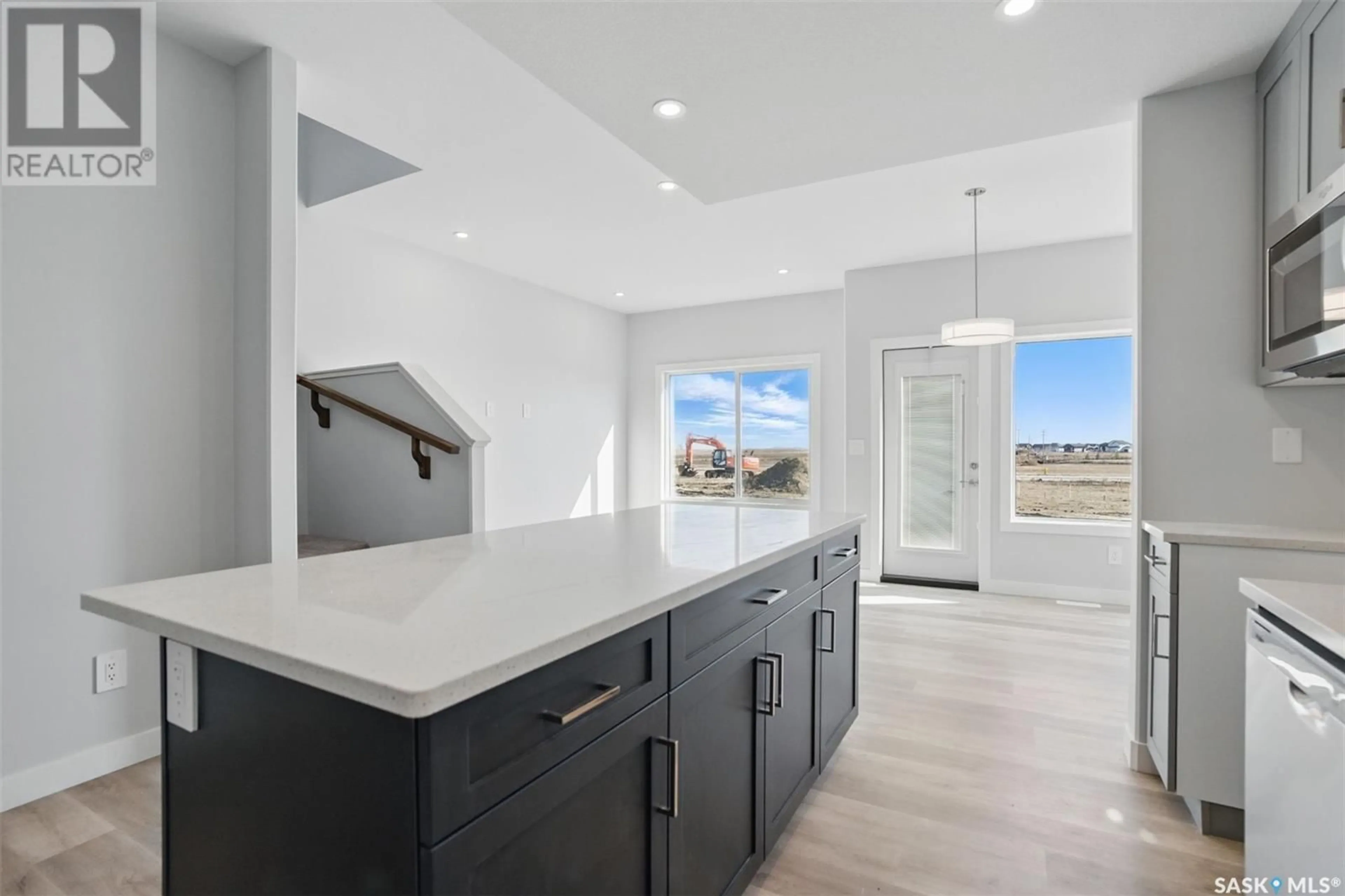 Open concept kitchen, ceramic/tile floor for 226 ANTONINI COURT, Saskatoon Saskatchewan S0K1V0