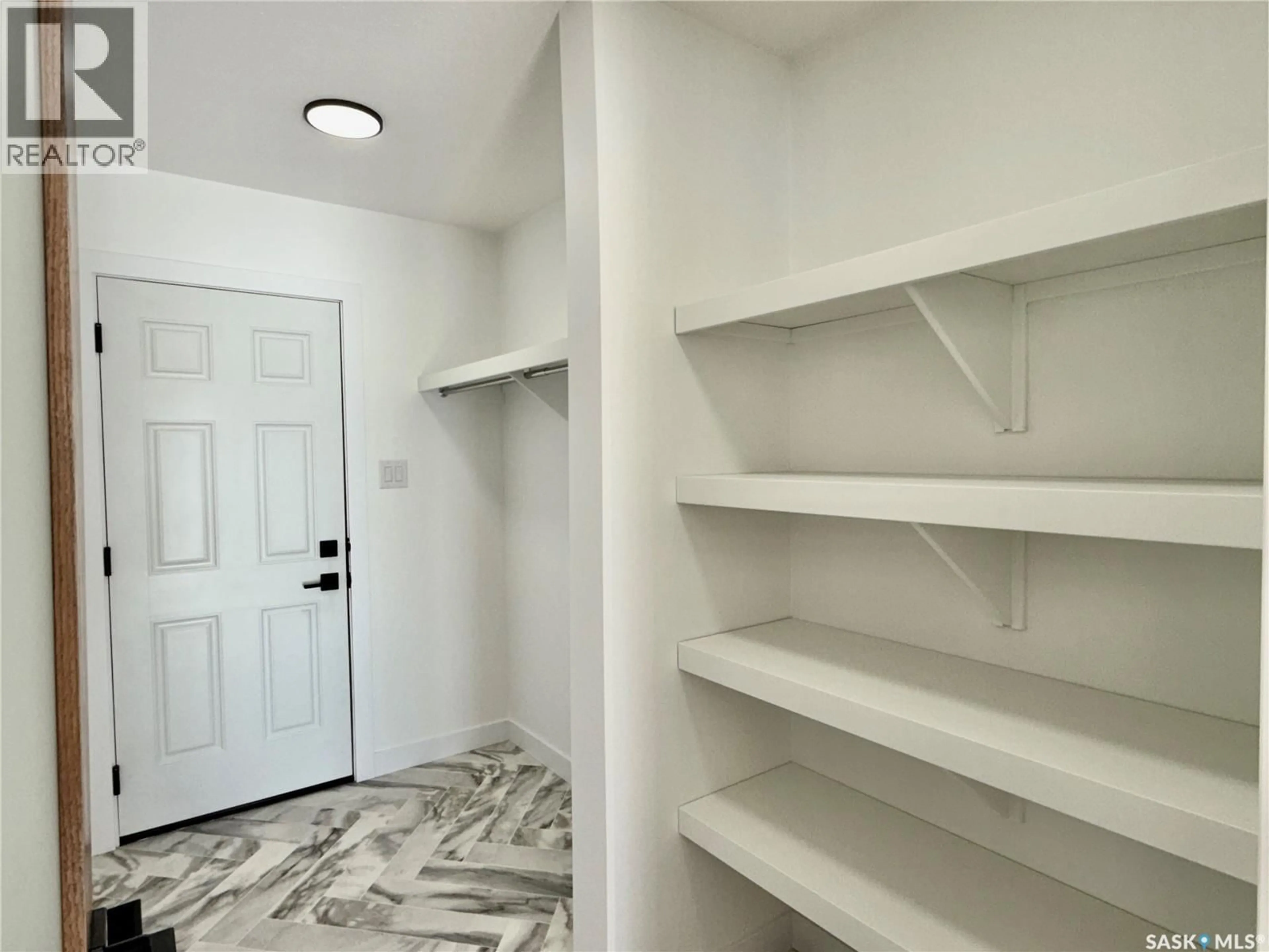 Storage room or clothes room or walk-in closet for 174 DORAN WAY, Saskatoon Saskatchewan S7V0Z7