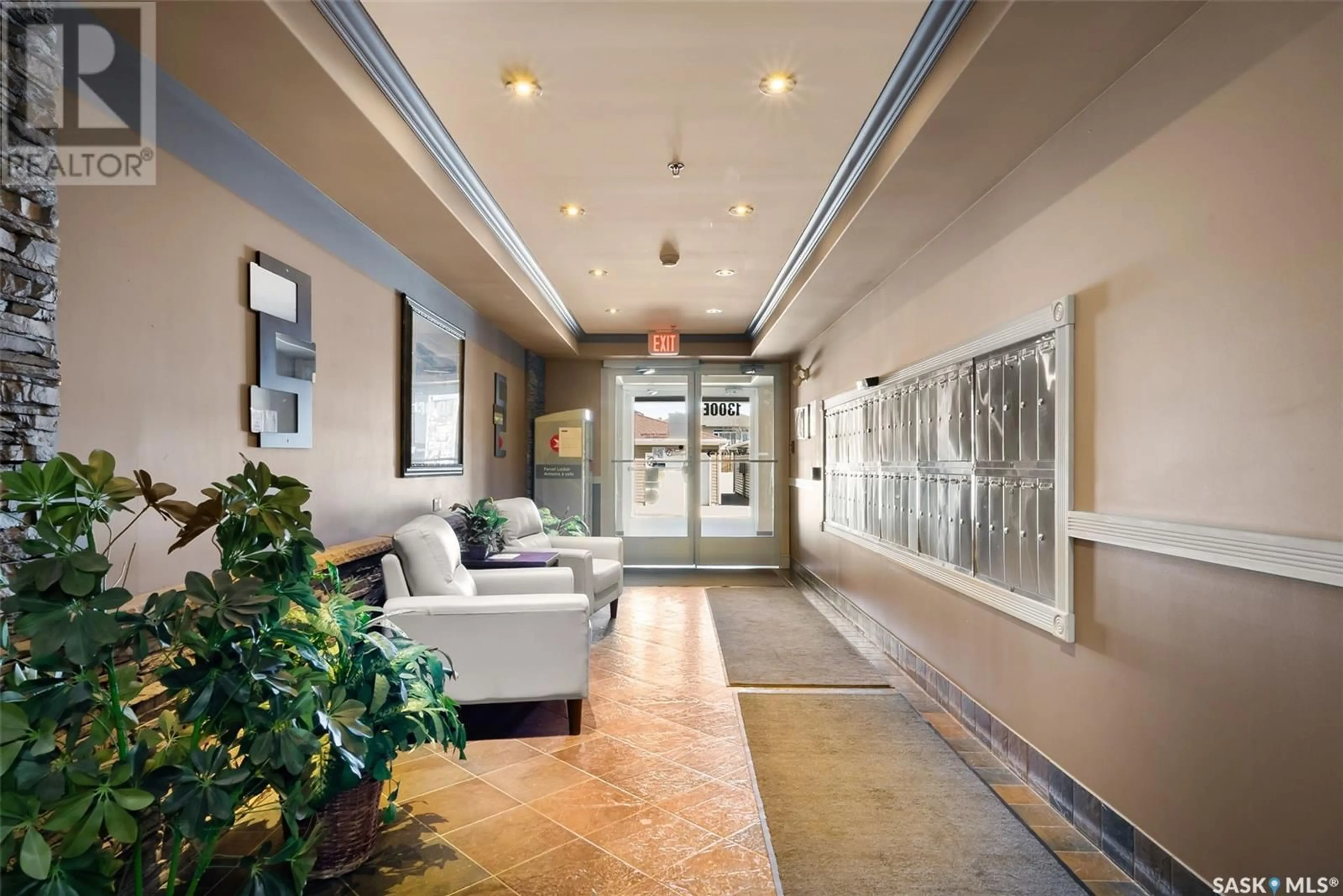 Lobby for 406E - 1300 STOCKTON STREET, Regina Saskatchewan S4X0B8