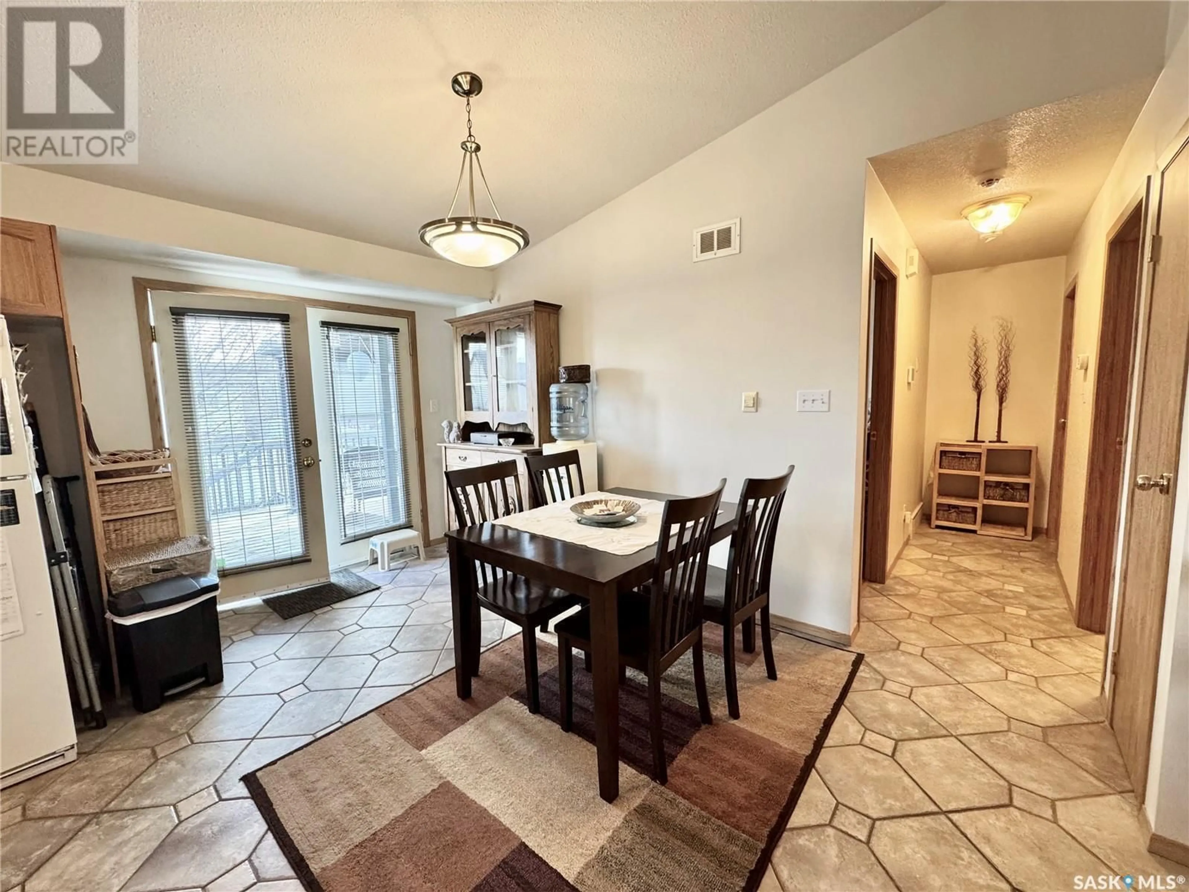 Dining room, ceramic/tile floor for 433 ADAMS CRESCENT, Prince Albert Saskatchewan S6V7K6