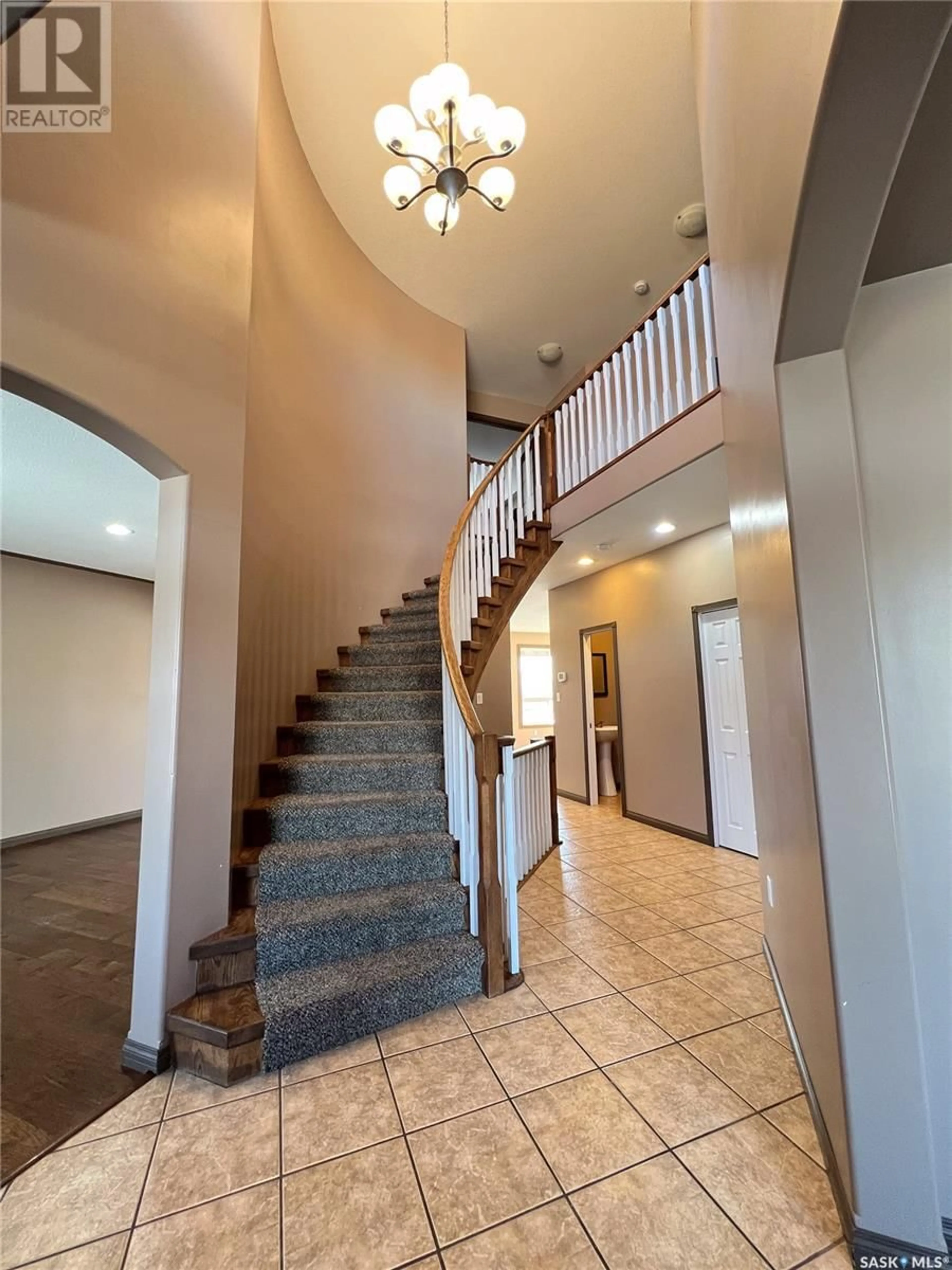 Indoor foyer for 421 38TH STREET, Battleford Saskatchewan S0M0E0