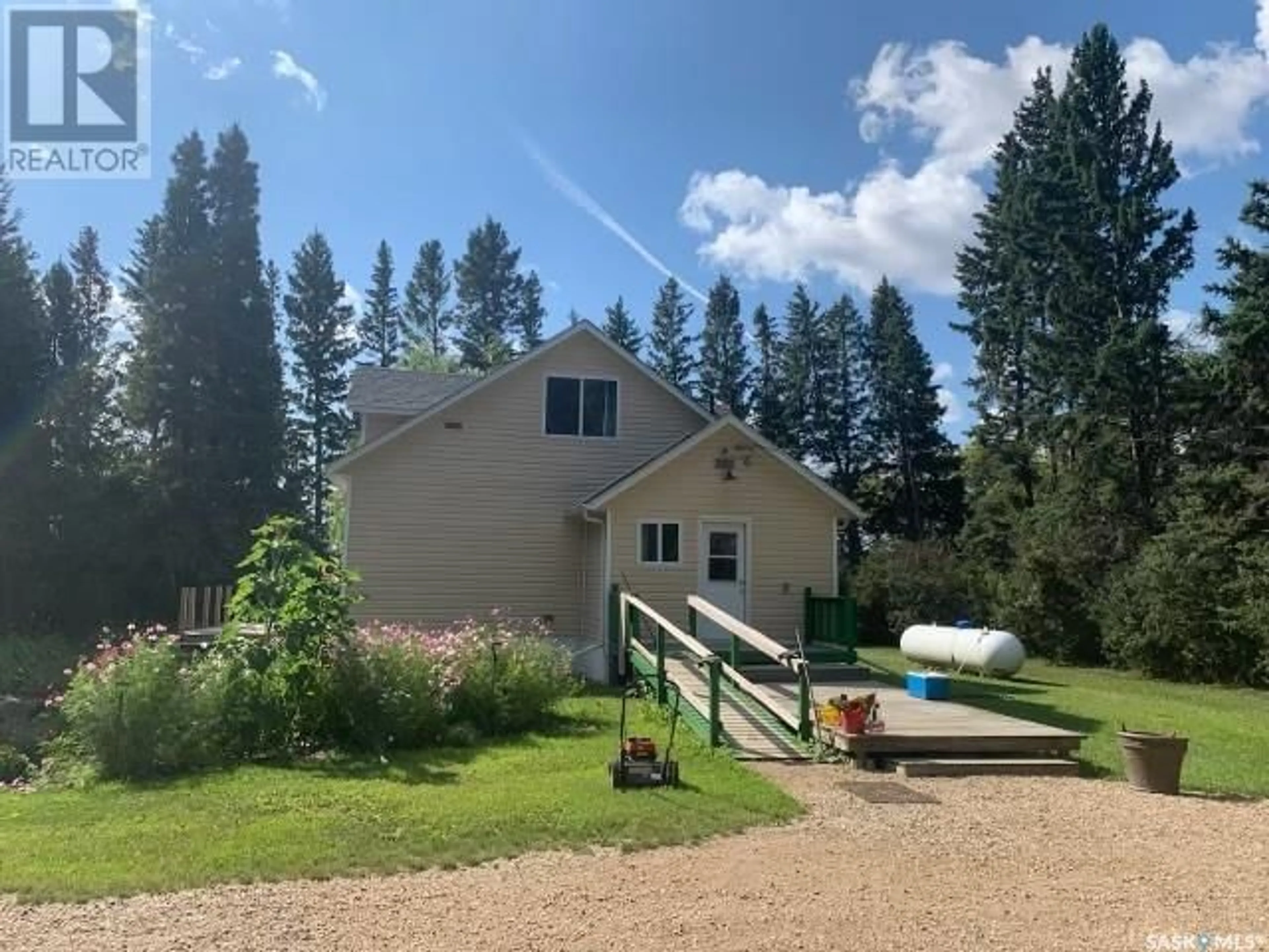 A pic from outside/outdoor area/front of a property/back of a property/a pic from drone, unknown for BILDSTEIN-CASE ACREAGE, Porcupine Rm No. 395 Saskatchewan S0E1H0