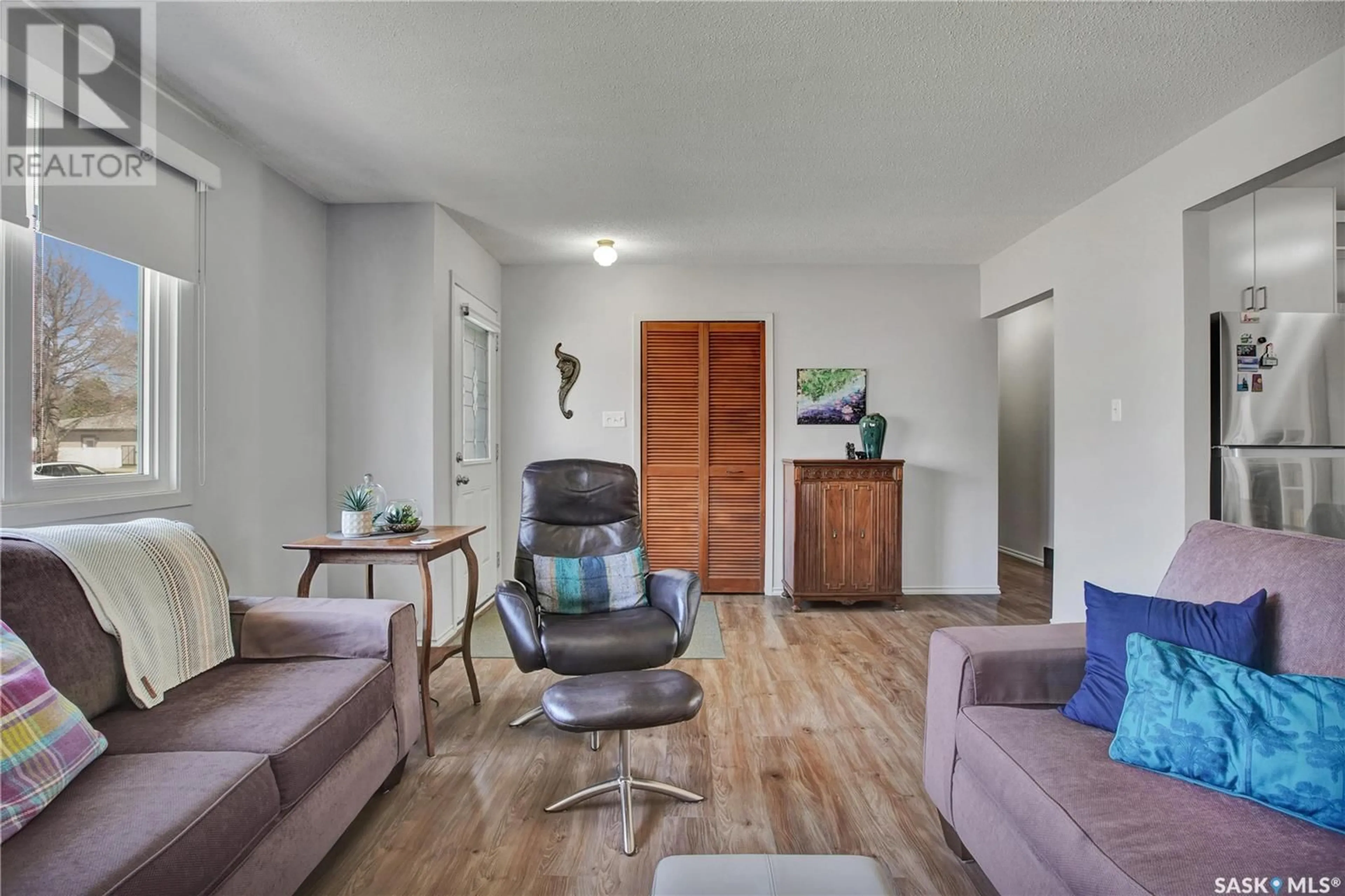 Living room with furniture, unknown for 26 MURDOCH PLACE, Saskatoon Saskatchewan S7L4G9