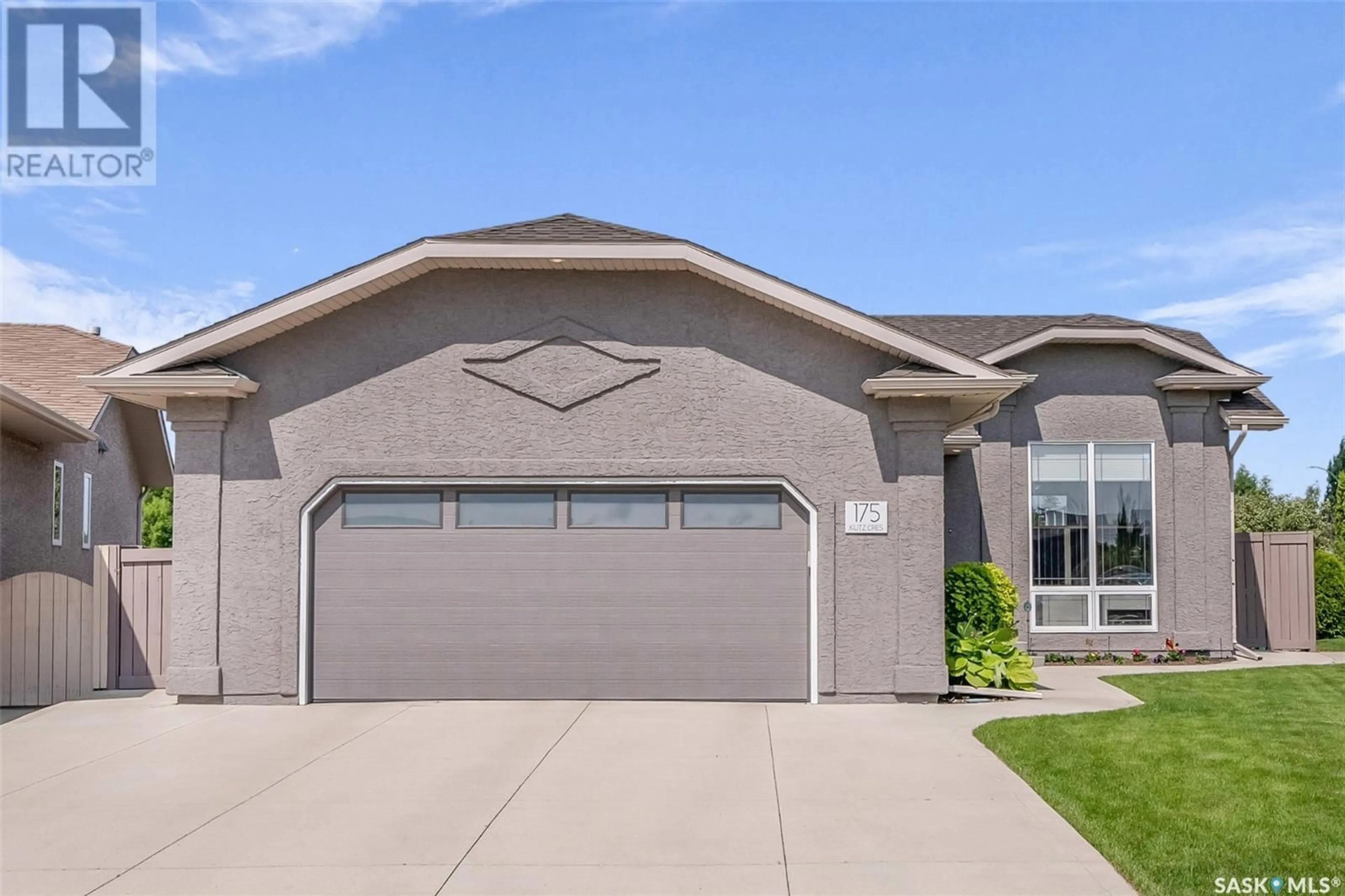 Home with vinyl exterior material, street for 175 KUTZ CRESCENT, Saskatoon Saskatchewan S7N4S5