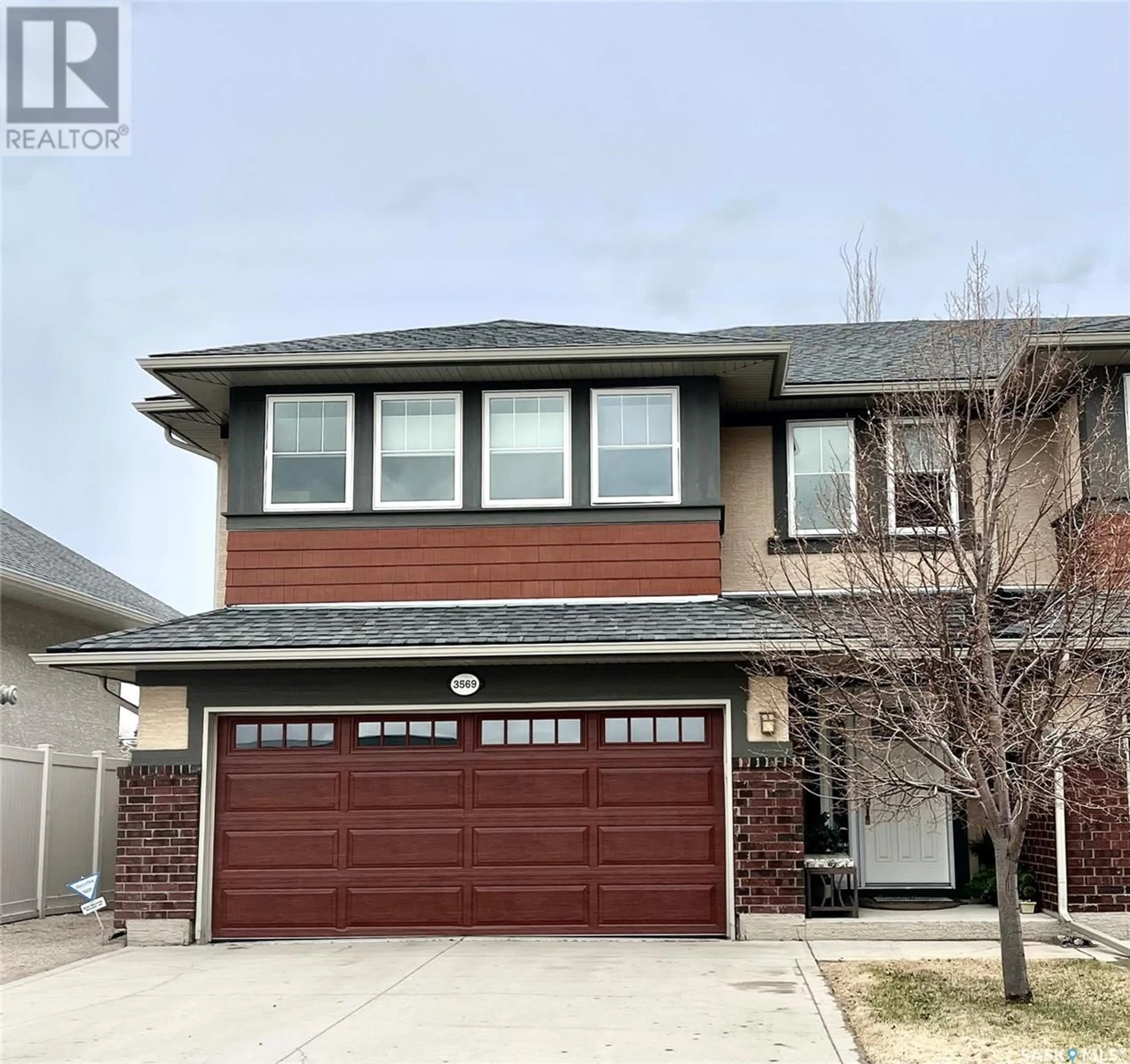 Home with vinyl exterior material, street for 3569 BERKSHIRE COURT, Regina Saskatchewan S4S6R6