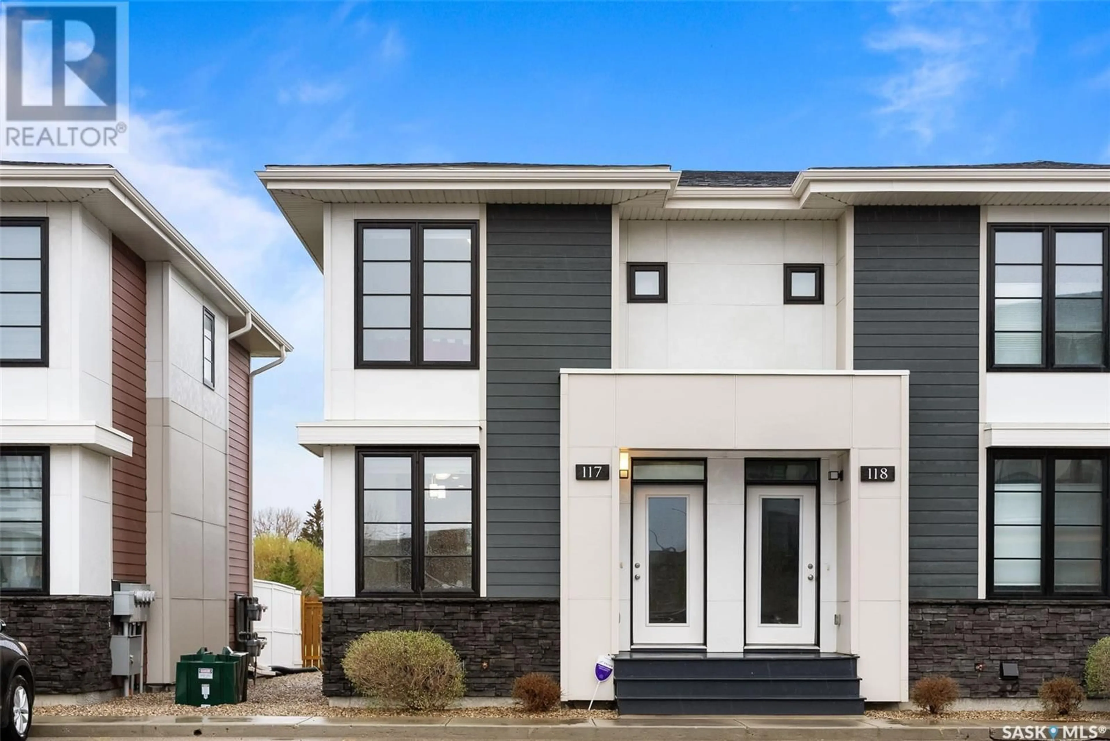Home with vinyl exterior material, street for 117 - 3229 ELGAARD DRIVE, Regina Saskatchewan S4X0L2