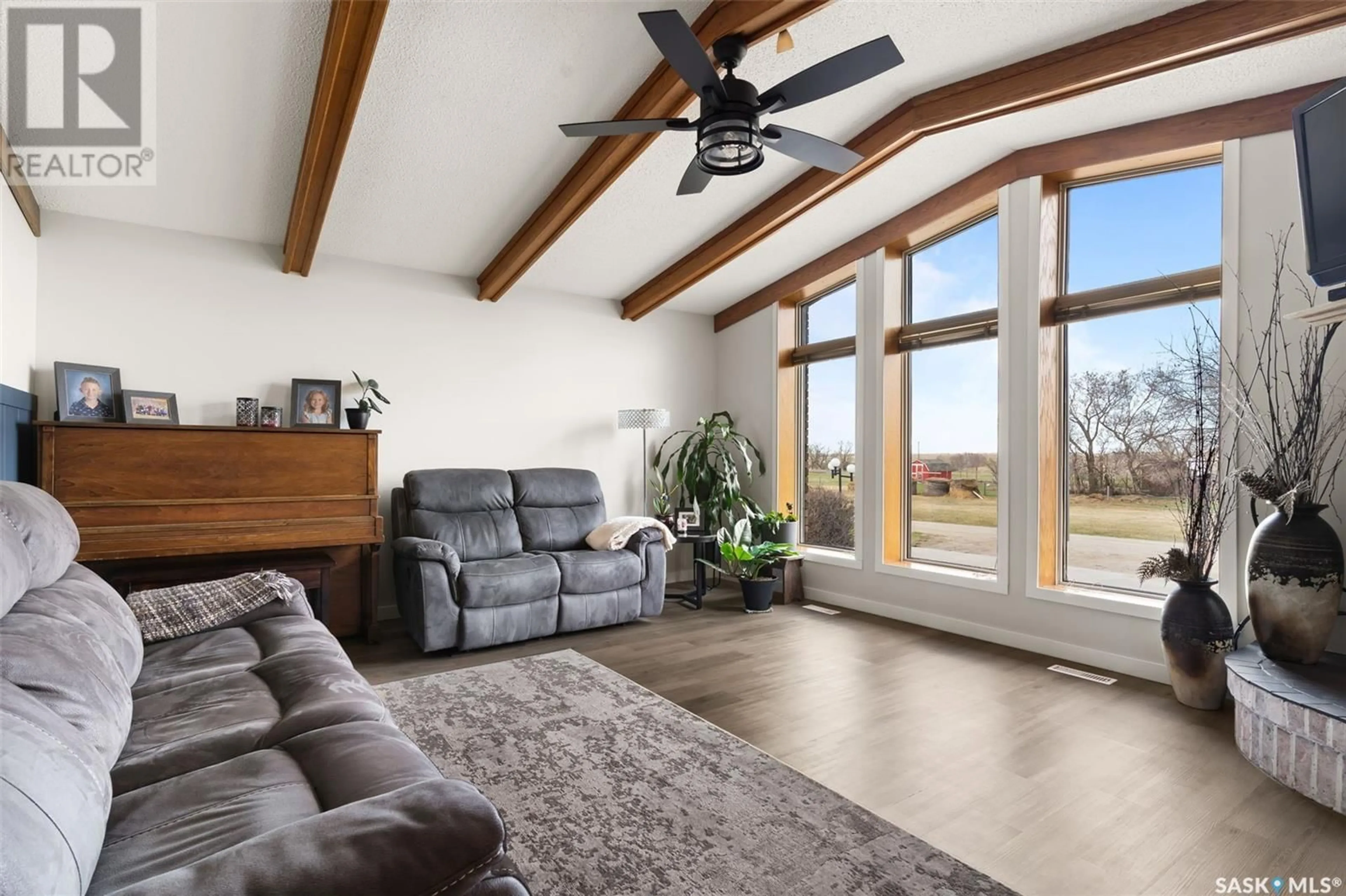 Living room with furniture, unknown for 36 KATHRINTHAL AVENUE, Edenwold Rm No. 158 Saskatchewan S0G2T0