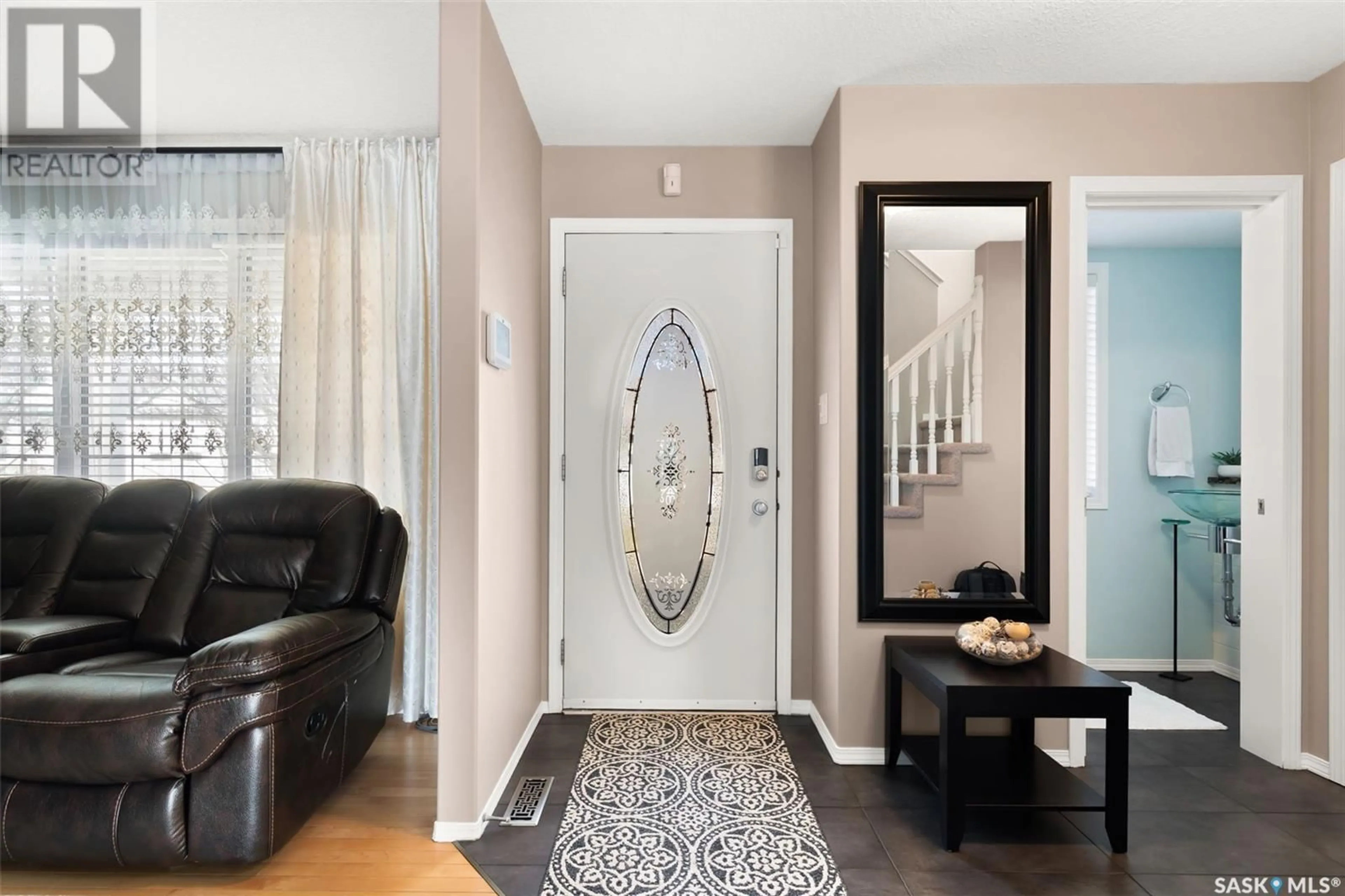 Indoor entryway for N - 1030 CYPRESS WAY, Regina Saskatchewan S4X4R4