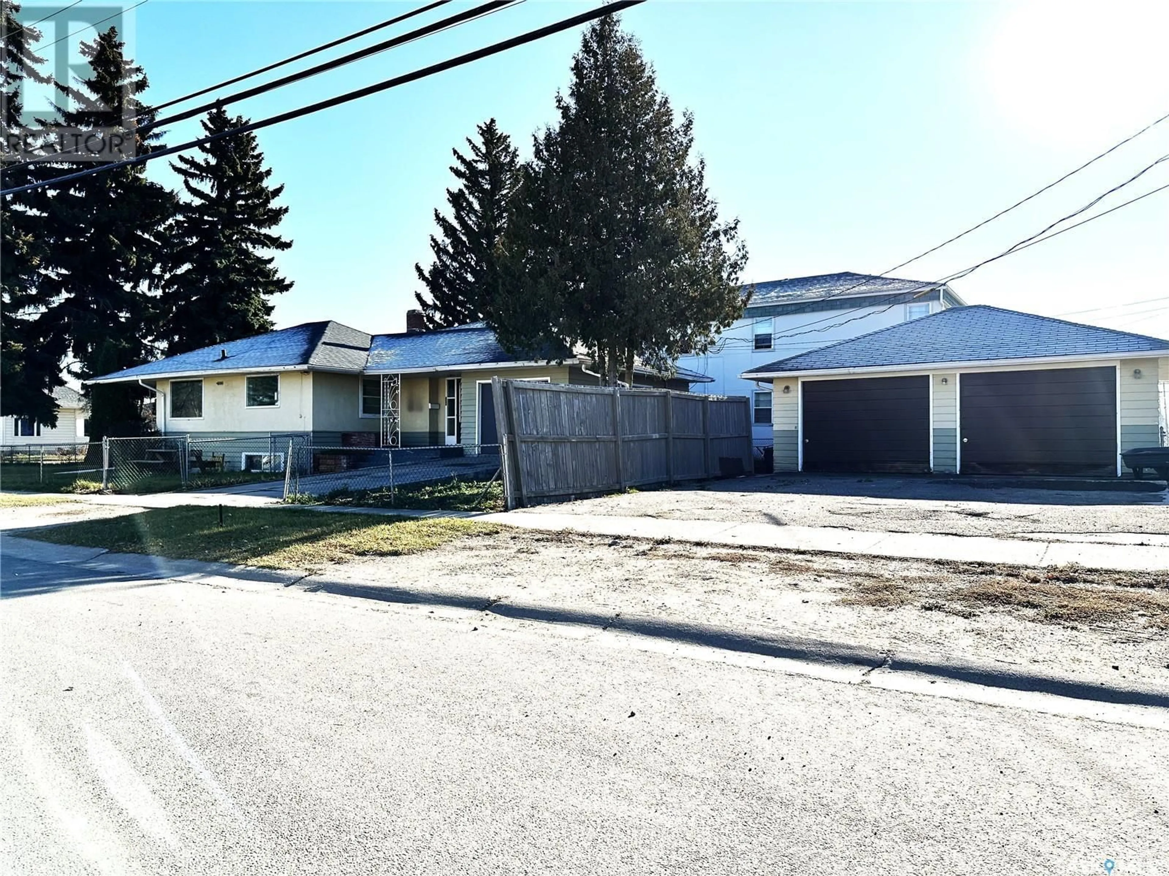 A pic from outside/outdoor area/front of a property/back of a property/a pic from drone, street for 637 6TH STREET, Humboldt Saskatchewan S0K2A0