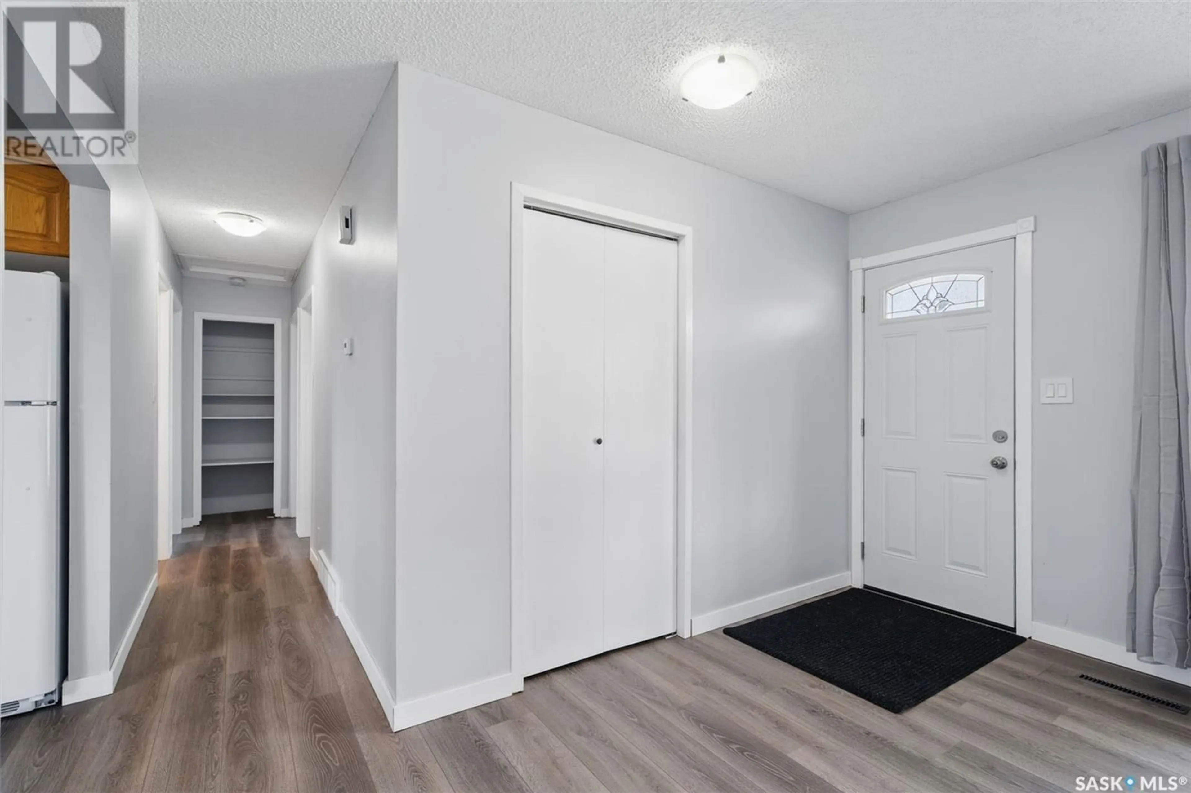 Indoor entryway for 111 5TH AVENUE, Warman Saskatchewan S0K4S0