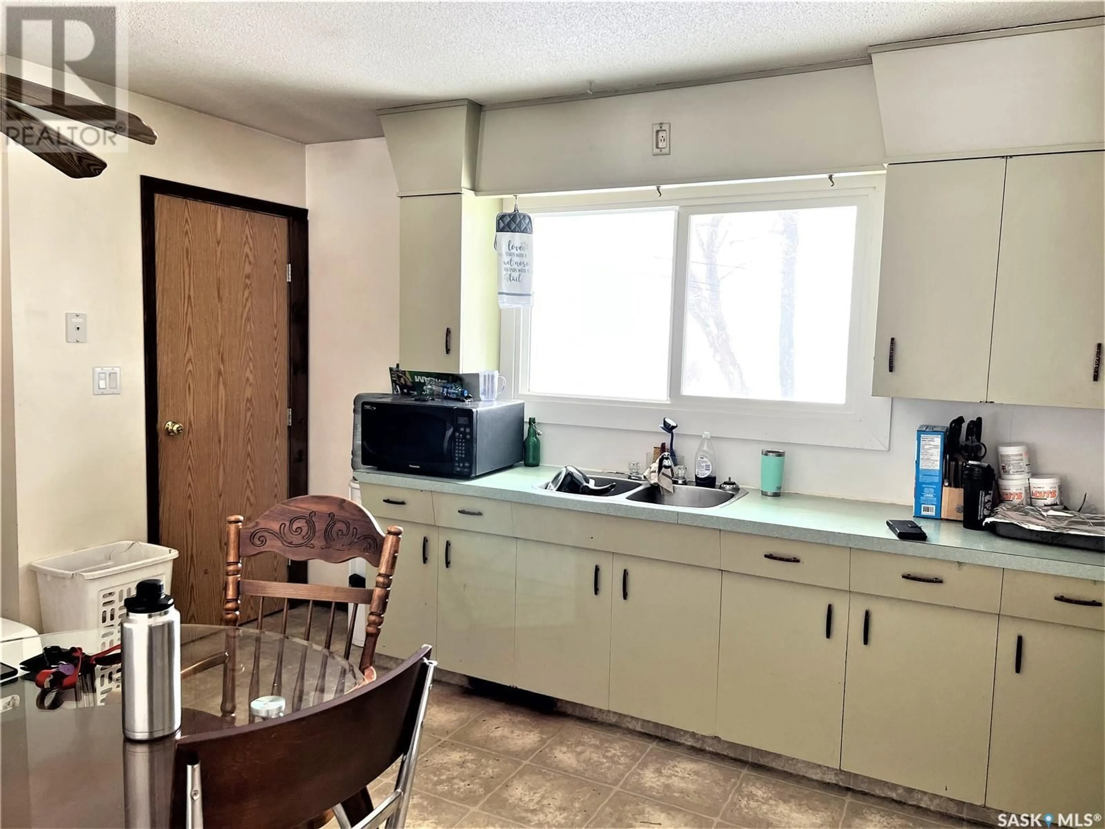 Standard kitchen, unknown for 319 10TH STREET, Humboldt Saskatchewan S0K2A0