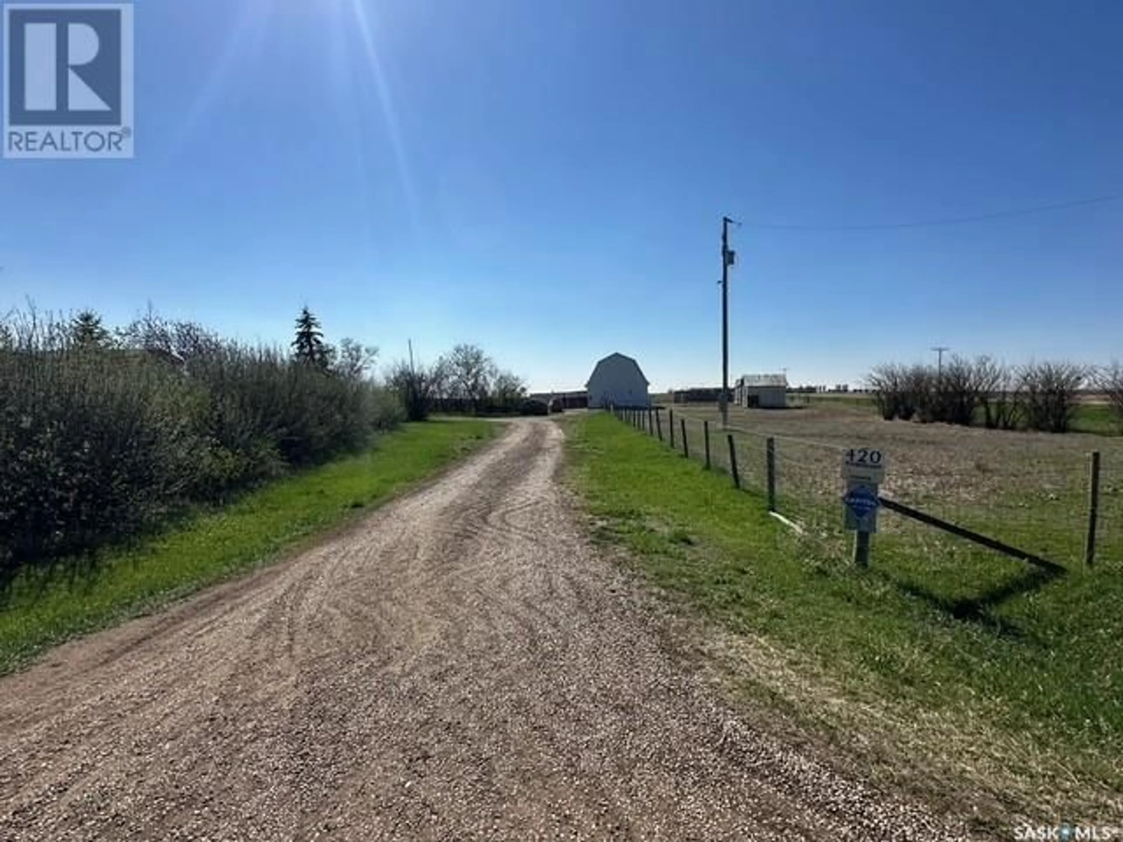 A pic from outside/outdoor area/front of a property/back of a property/a pic from drone, unknown for 412 & 420 WASHINGTON AVENUE, Stonehenge Rm No. 73 Saskatchewan S0H0Y0