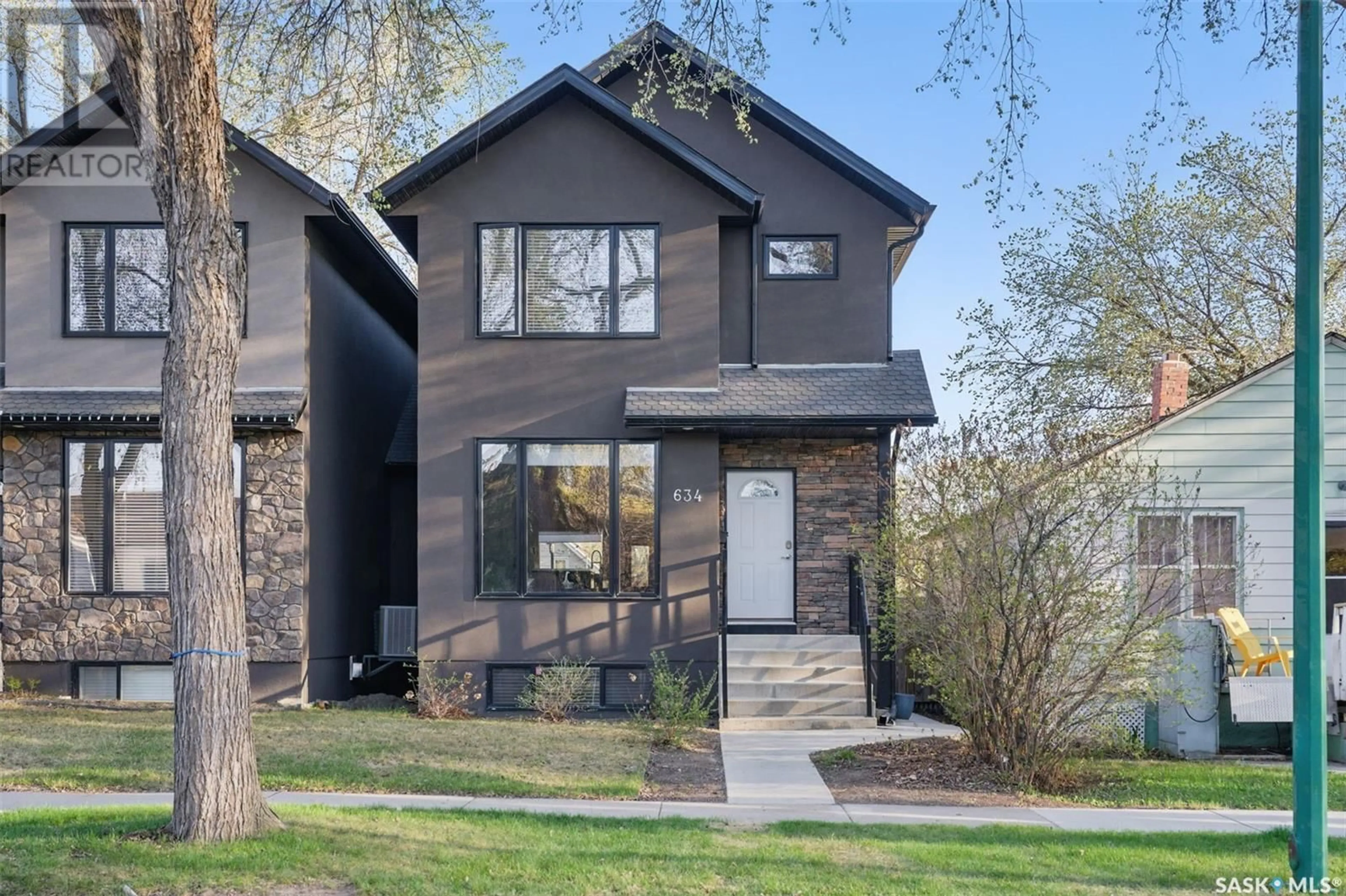 Home with brick exterior material, street for 634 7TH STREET, Saskatoon Saskatchewan S7H0X9