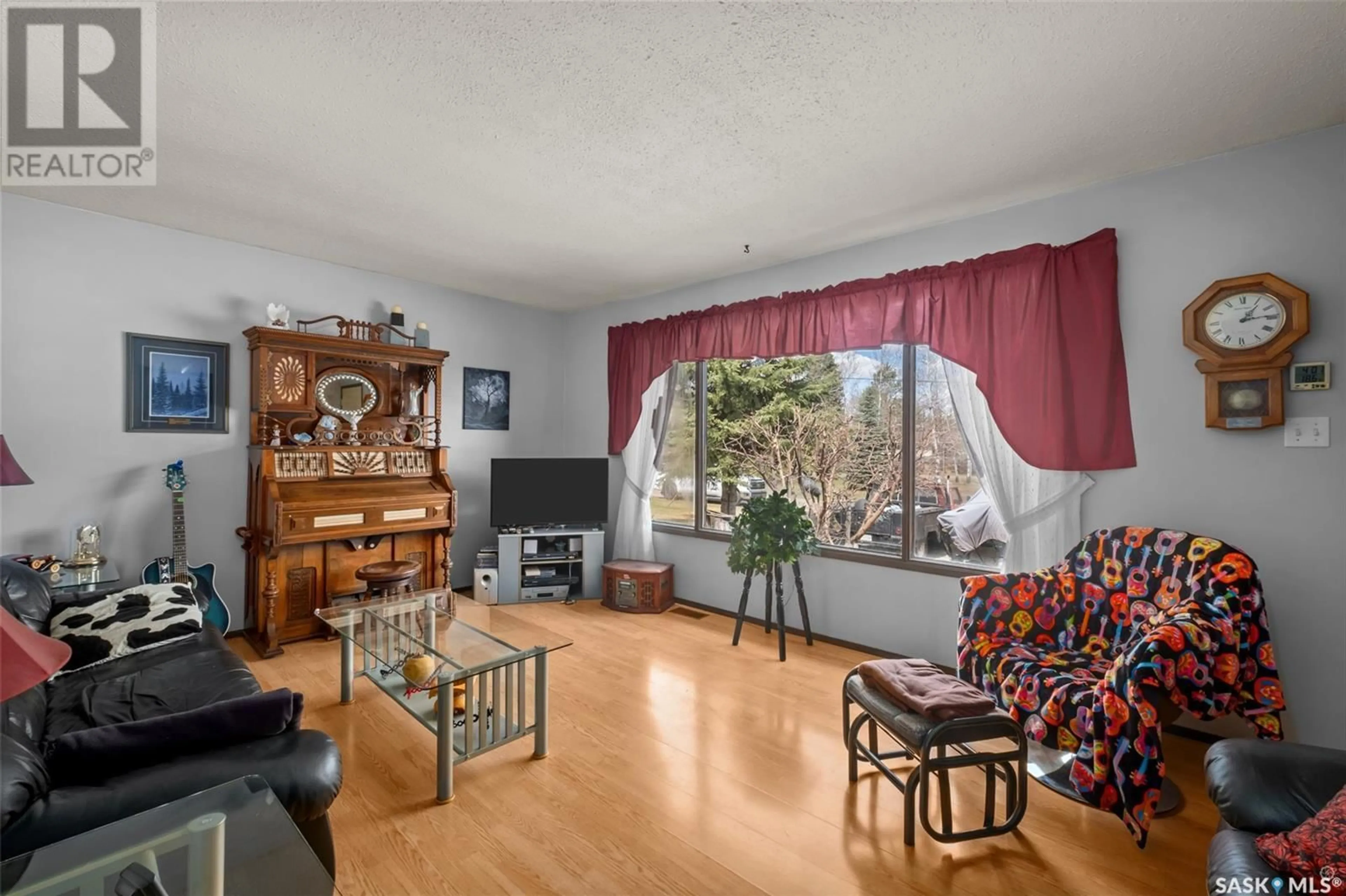 Living room with furniture, unknown for 10 MAY CRESCENT, Paddockwood Saskatchewan S0J1Z0