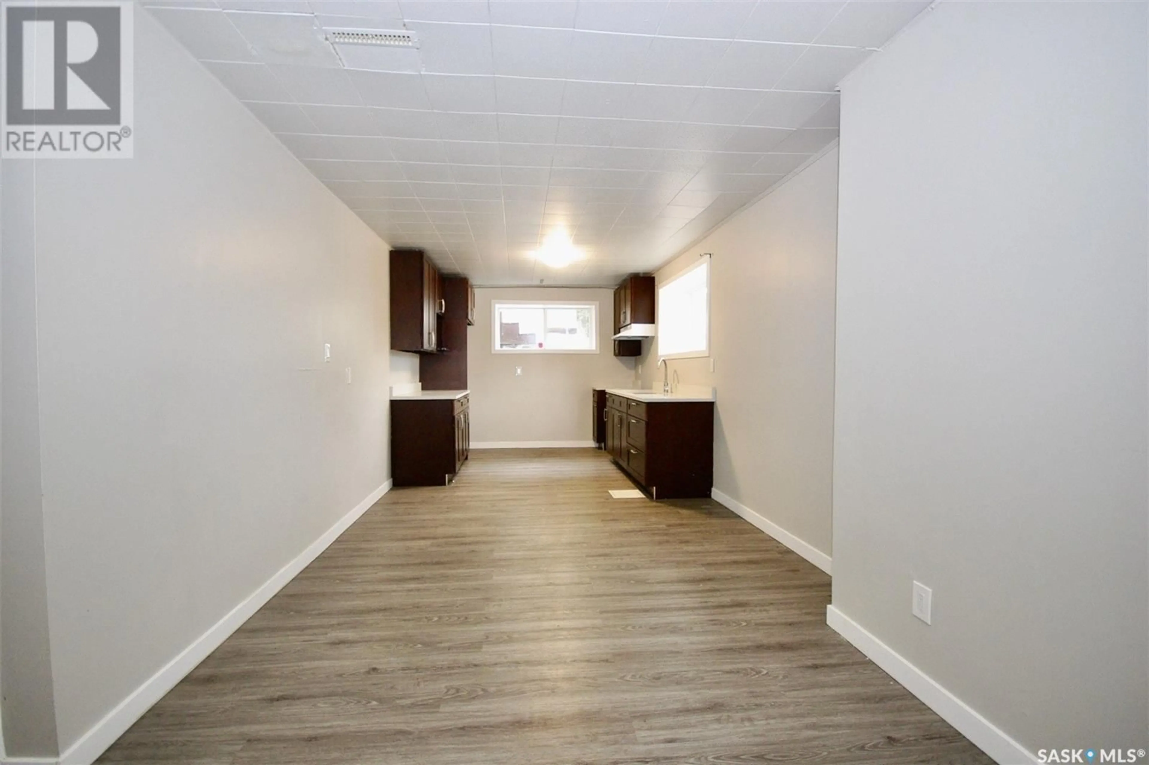 A pic of a room for 408 O AVENUE, Saskatoon Saskatchewan S7L2V3