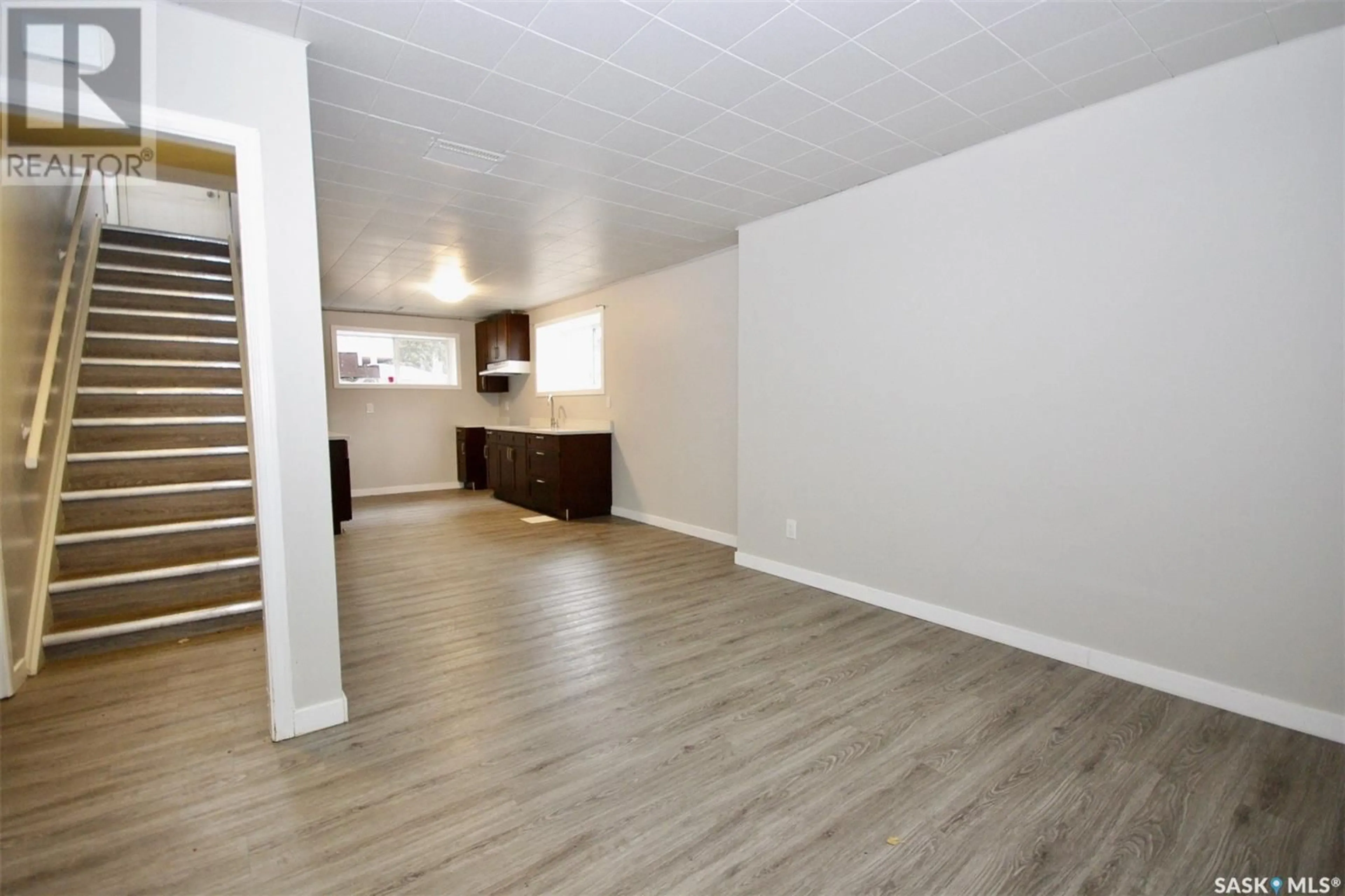 A pic of a room for 408 O AVENUE, Saskatoon Saskatchewan S7L2V3
