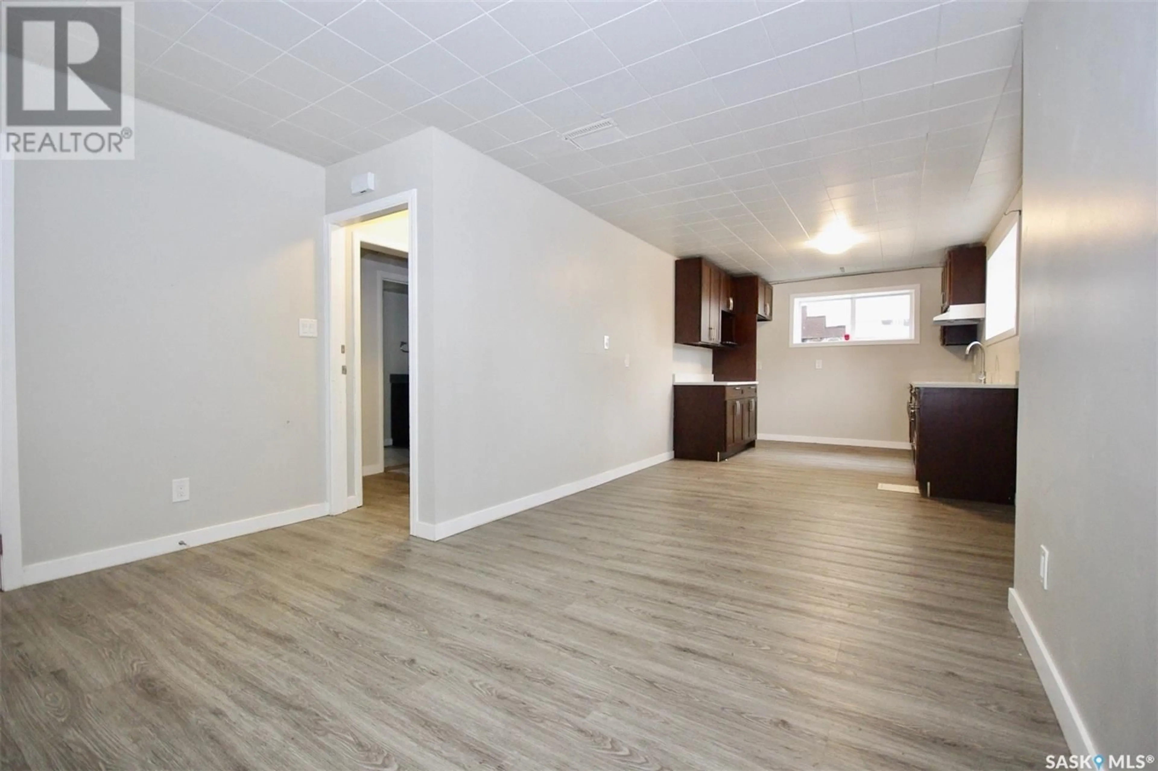A pic of a room for 408 O AVENUE, Saskatoon Saskatchewan S7L2V3