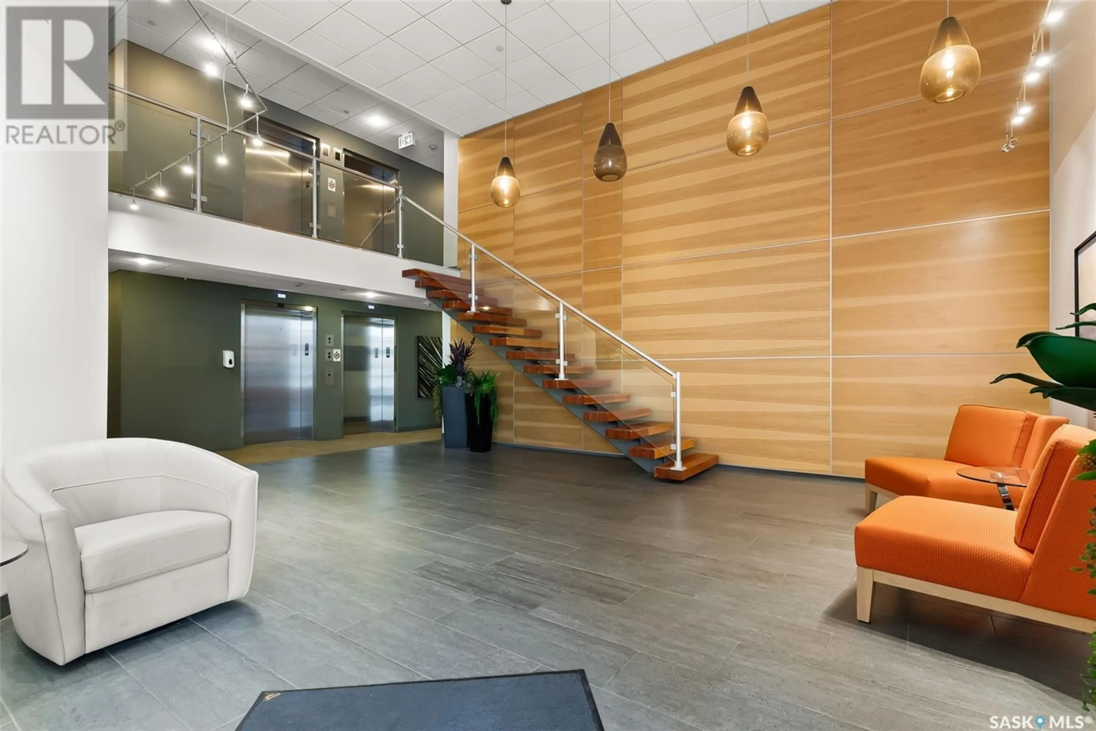 Indoor foyer for 702 2300 BROAD STREET, Regina Saskatchewan S4P1Y8