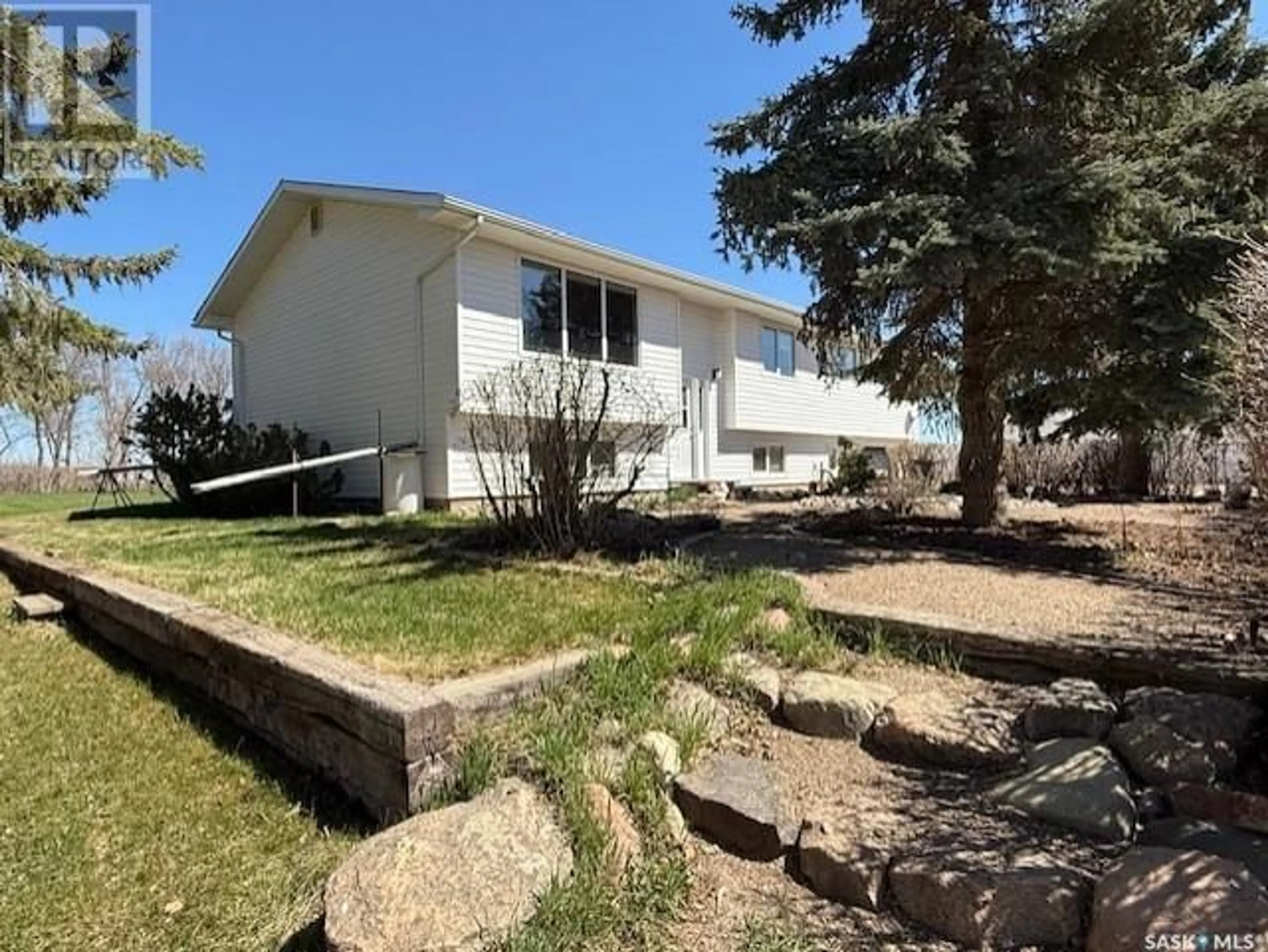 A pic from outside/outdoor area/front of a property/back of a property/a pic from drone, street for 2062 RM OF CANA ACREAGE, Cana Rm No. 214 Saskatchewan S0A2P0
