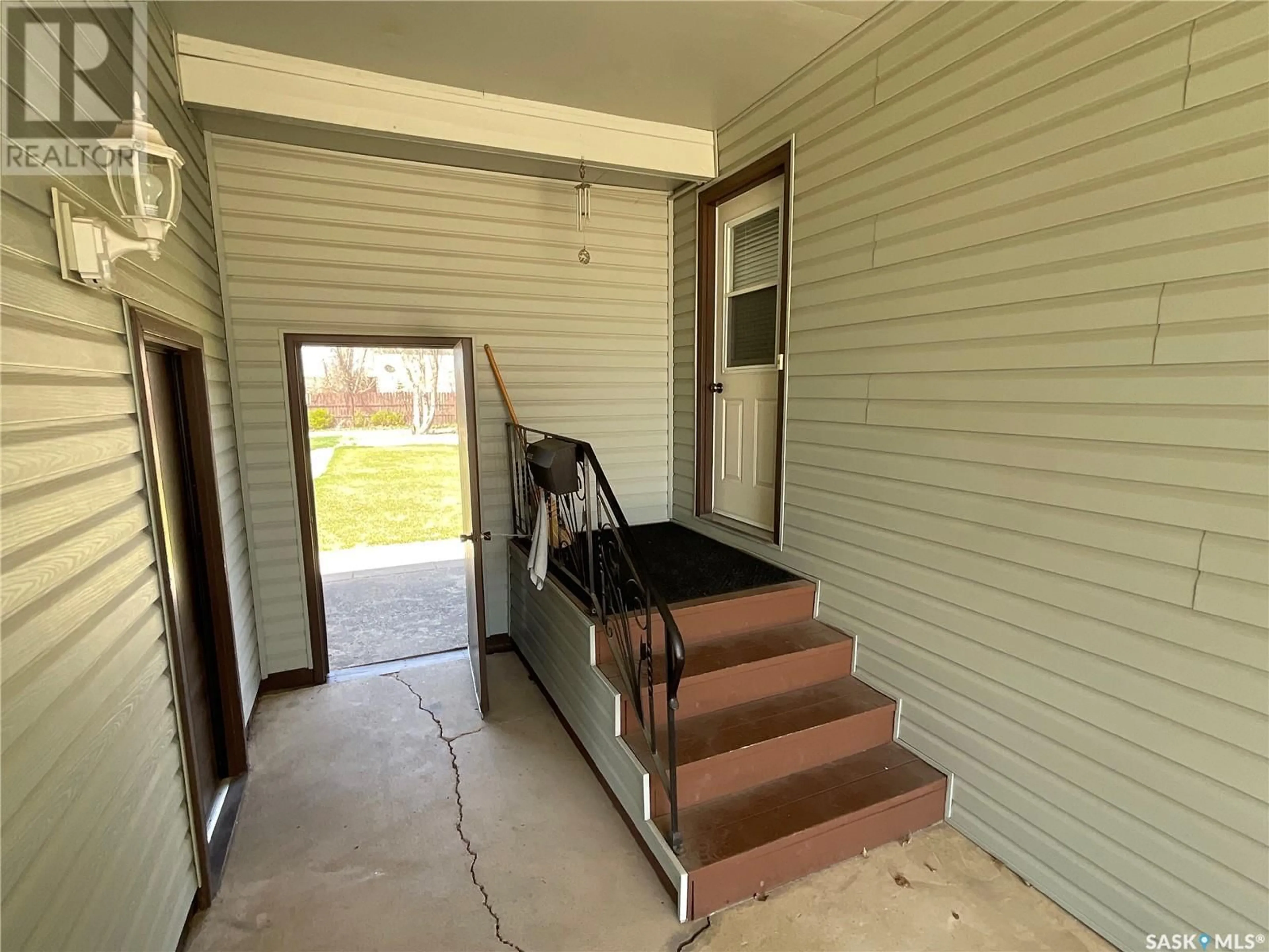 Unknown for 412 2ND STREET, Wakaw Saskatchewan S0K4P0