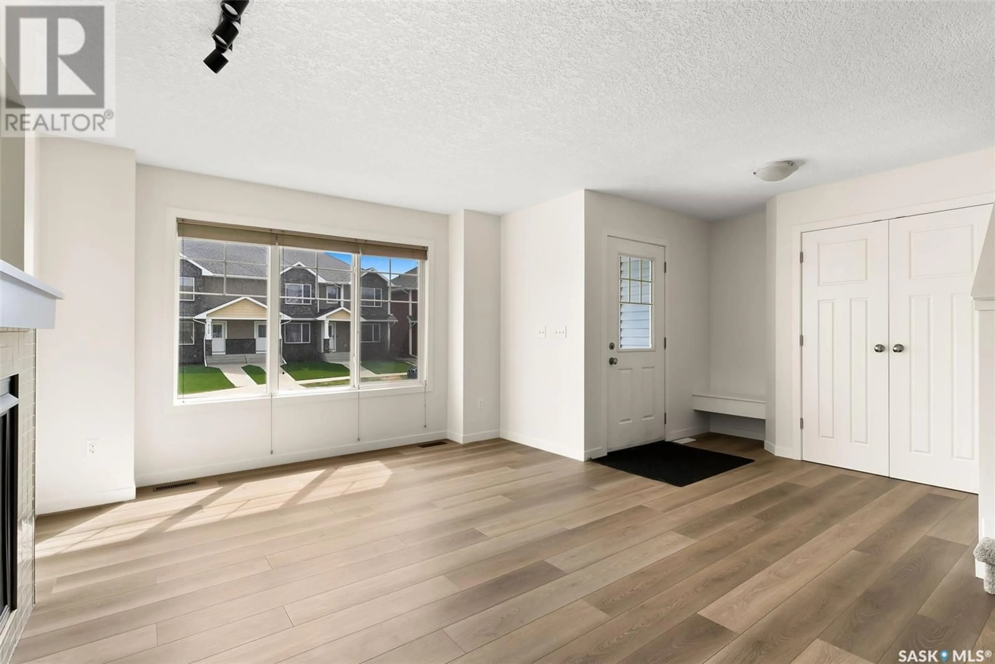A pic of a room for 5106 JIM CAIRNS BOULEVARD, Regina Saskatchewan S4W0E9