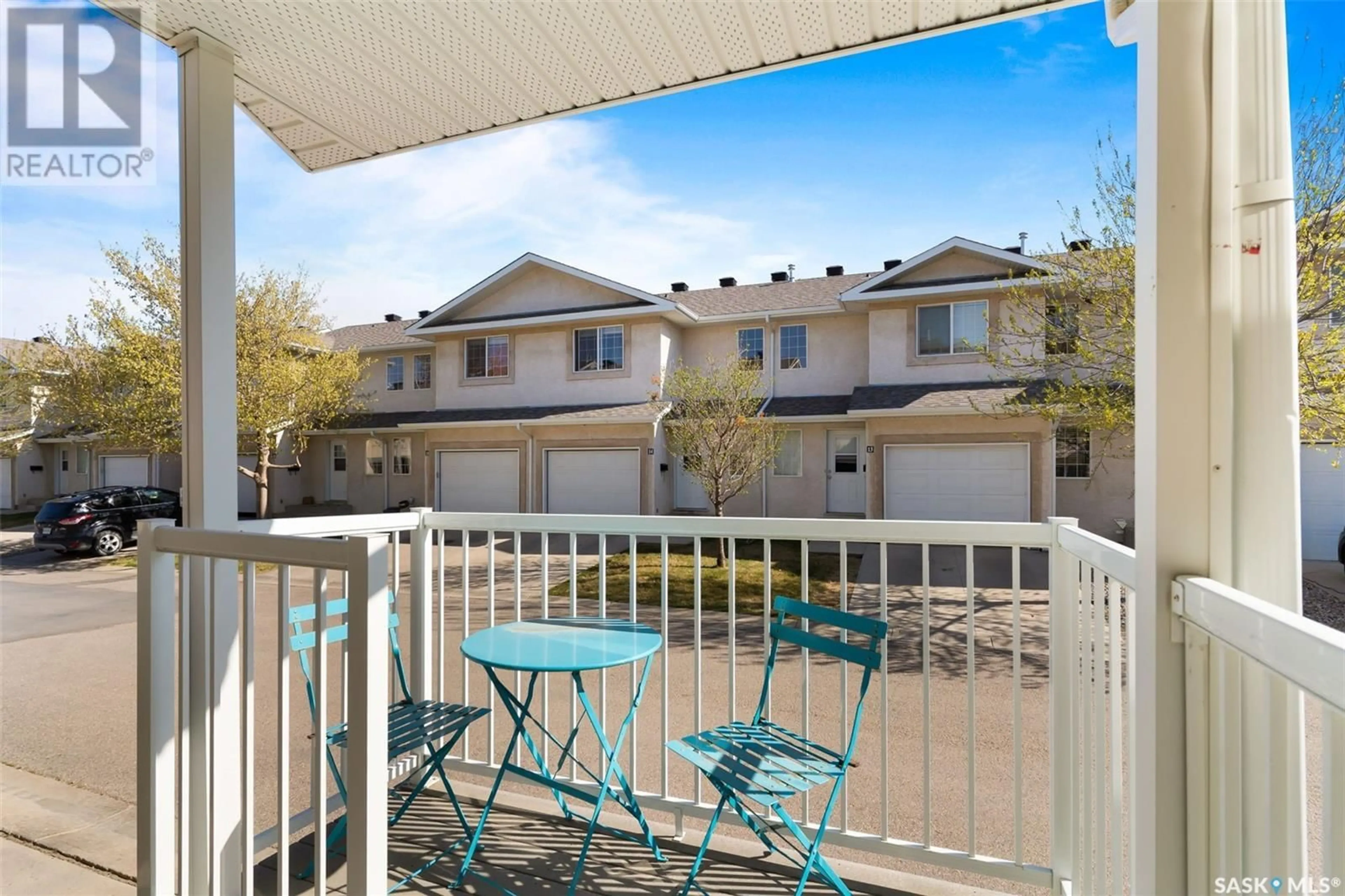 Patio, water/lake/river/ocean view for 2801 - 39 WINDSOR PARK ROAD, Regina Saskatchewan S4V0N1