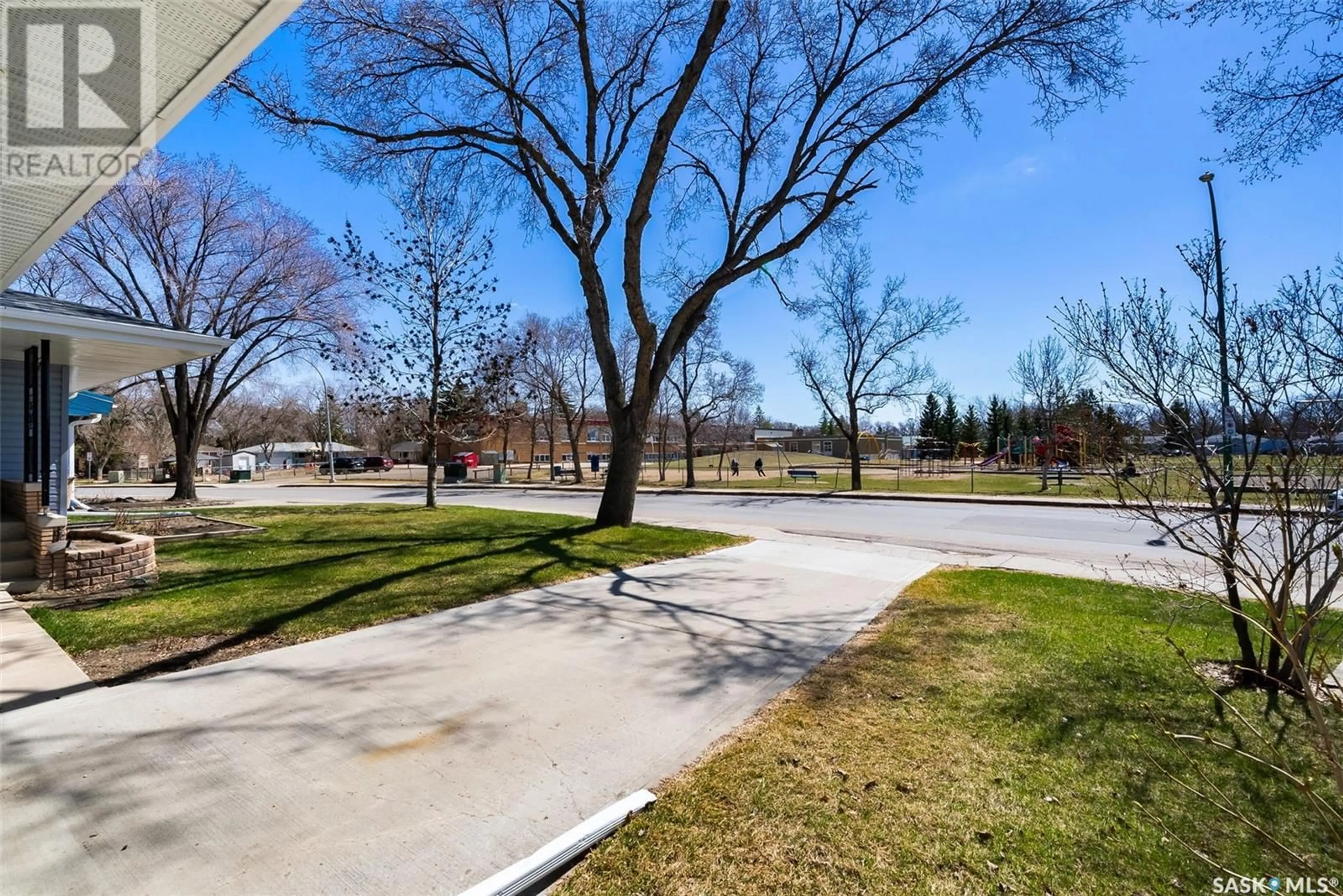 Patio, street for 1830 JUBILEE AVENUE, Regina Saskatchewan S4S3T6