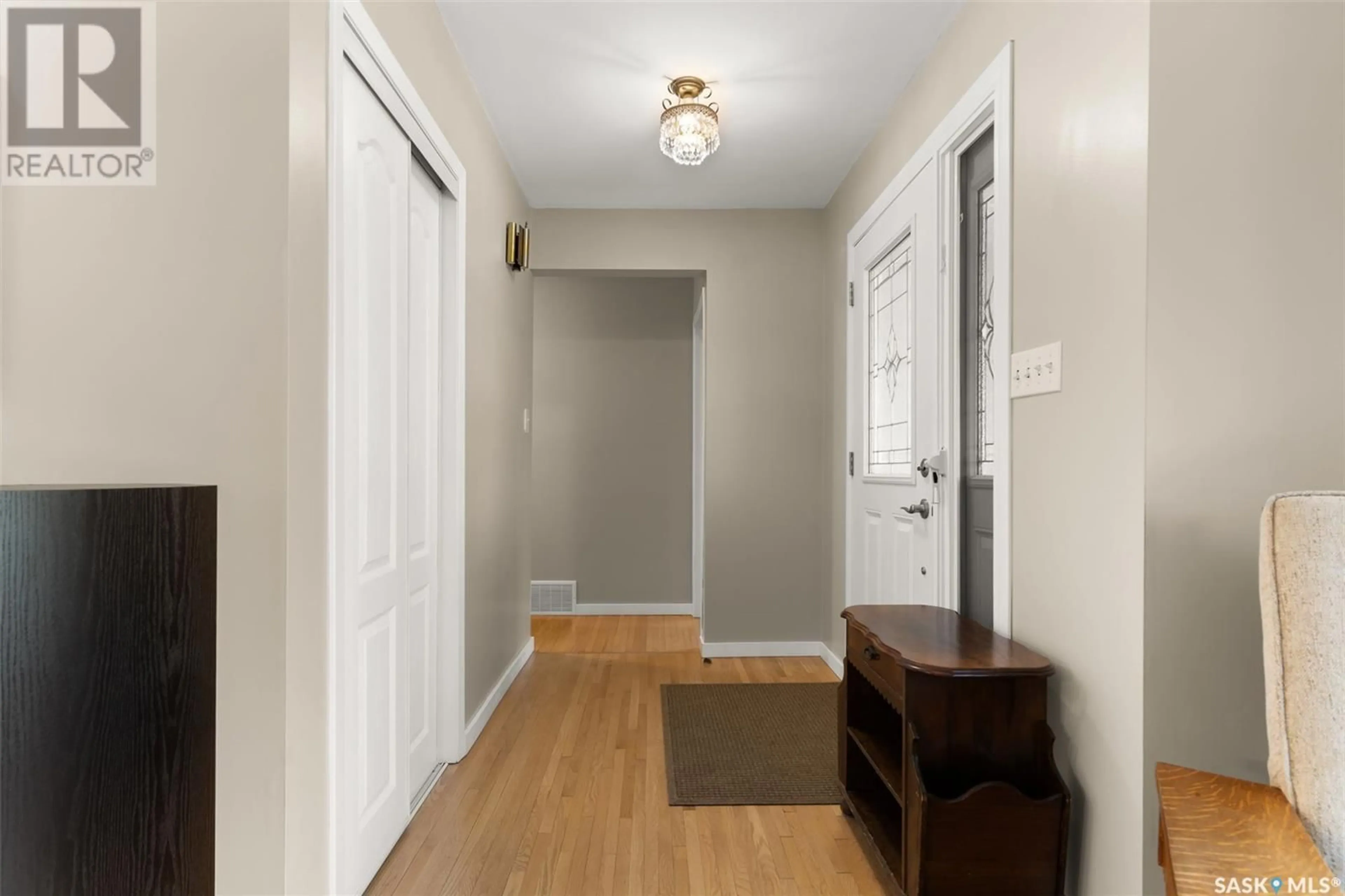 Indoor entryway for 1830 JUBILEE AVENUE, Regina Saskatchewan S4S3T6