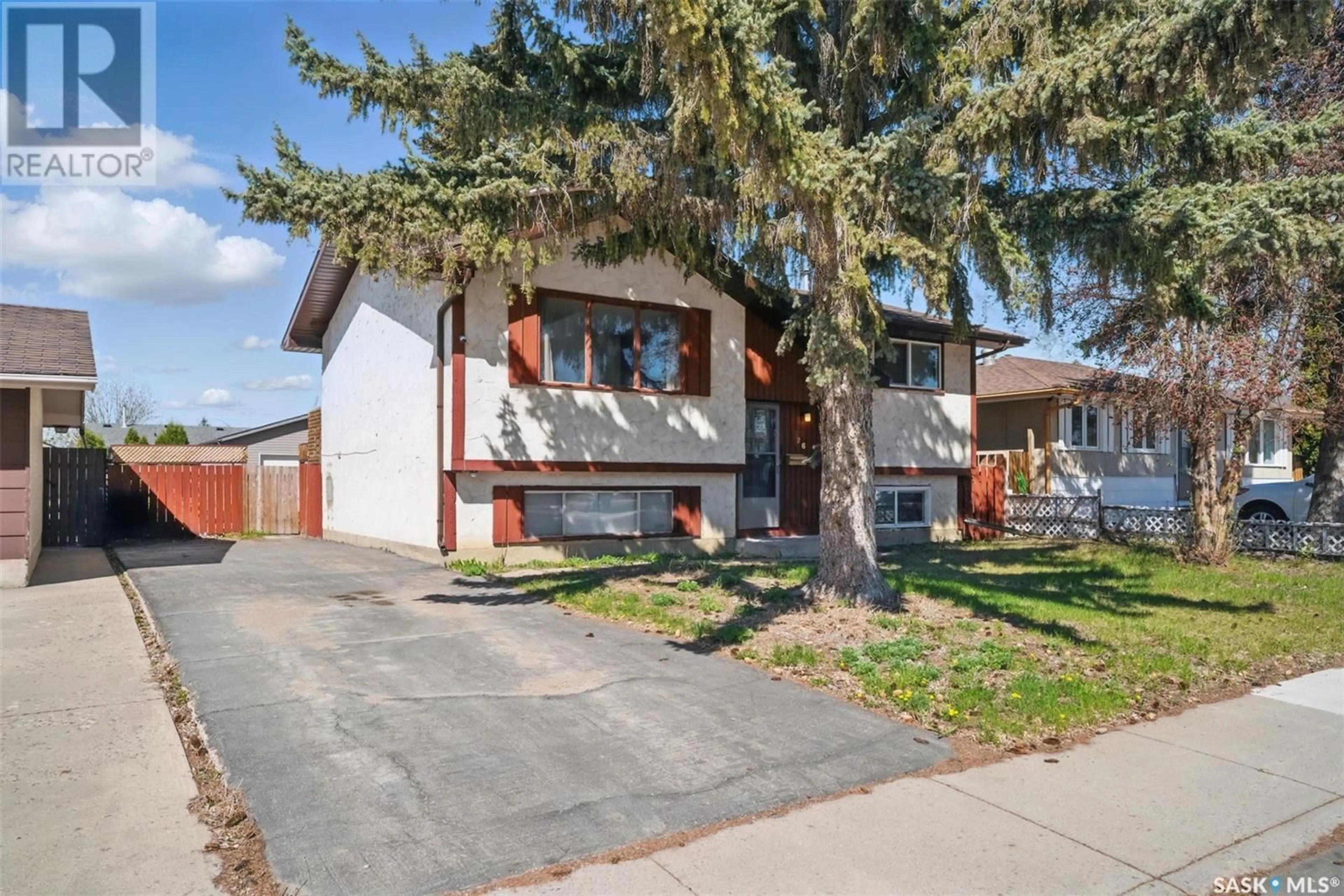 Home with brick exterior material, street for 426 FISHER CRESCENT, Saskatoon Saskatchewan S7L5E3