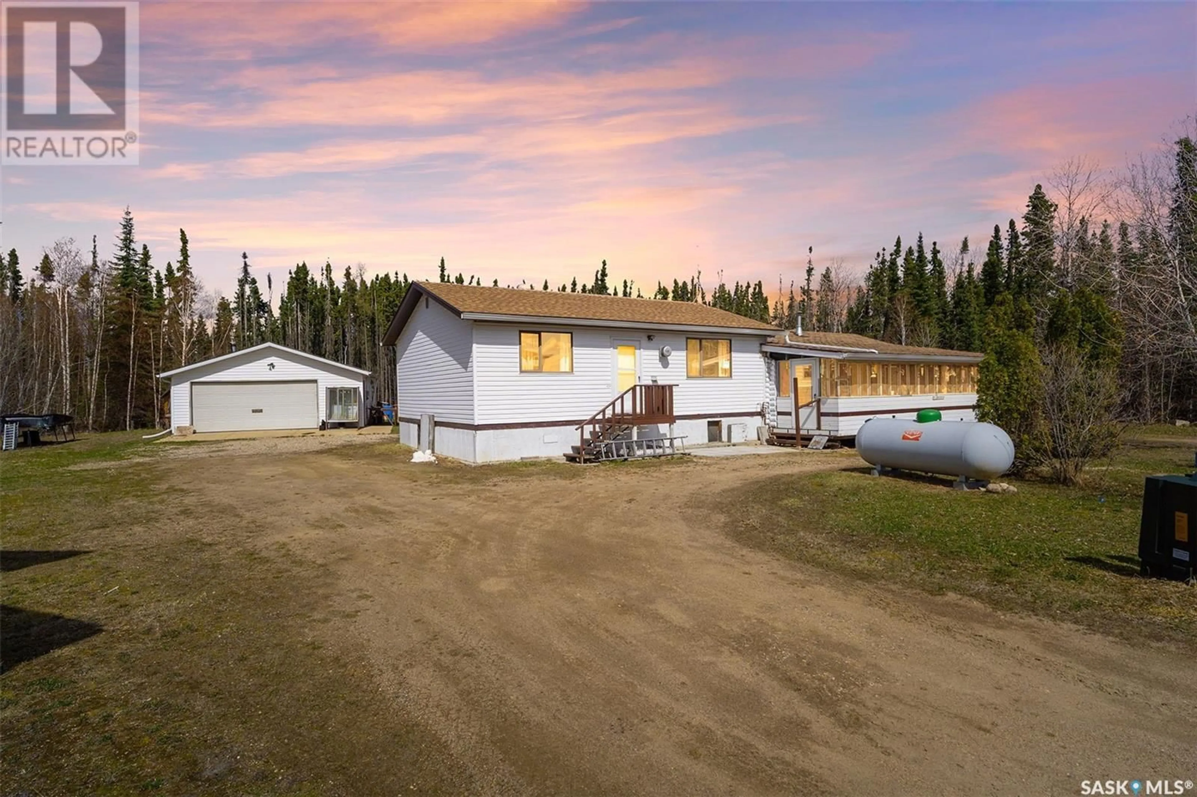 A pic from outside/outdoor area/front of a property/back of a property/a pic from drone, building for 12 LAKEVIEW DRIVE, Weyakwin Saskatchewan S0J1W0