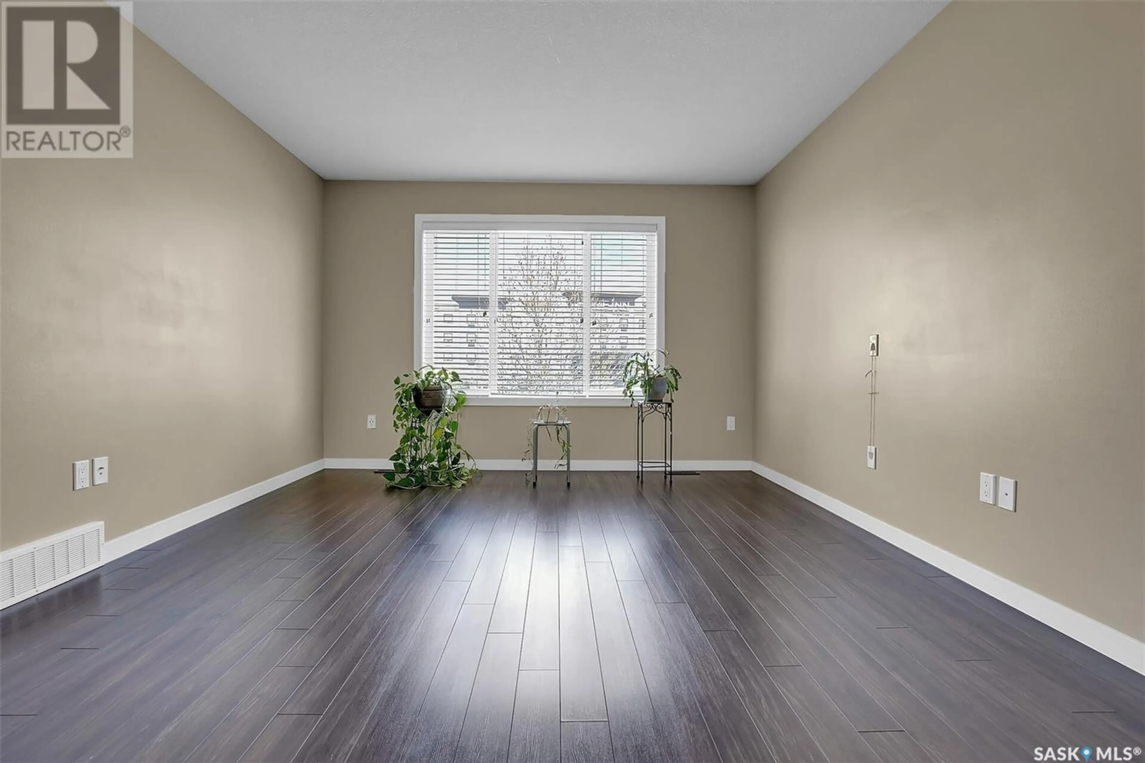 A pic of a room for 20 - 5004 JAMES HILL ROAD, Regina Saskatchewan S4W0E8