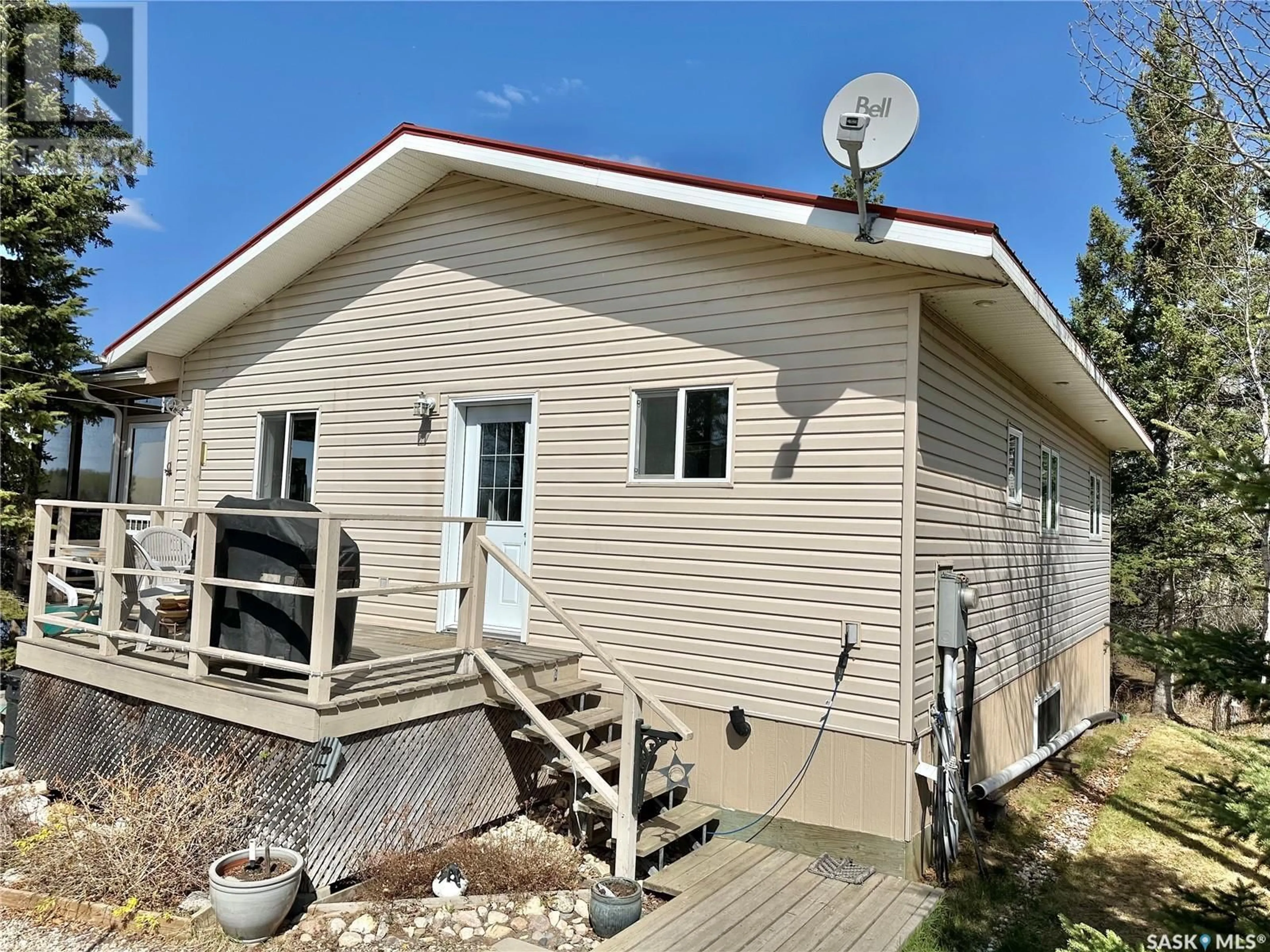 Home with vinyl exterior material, building for 118 NEBO RD, Canwood Rm No. 494 Saskatchewan S0J1X0