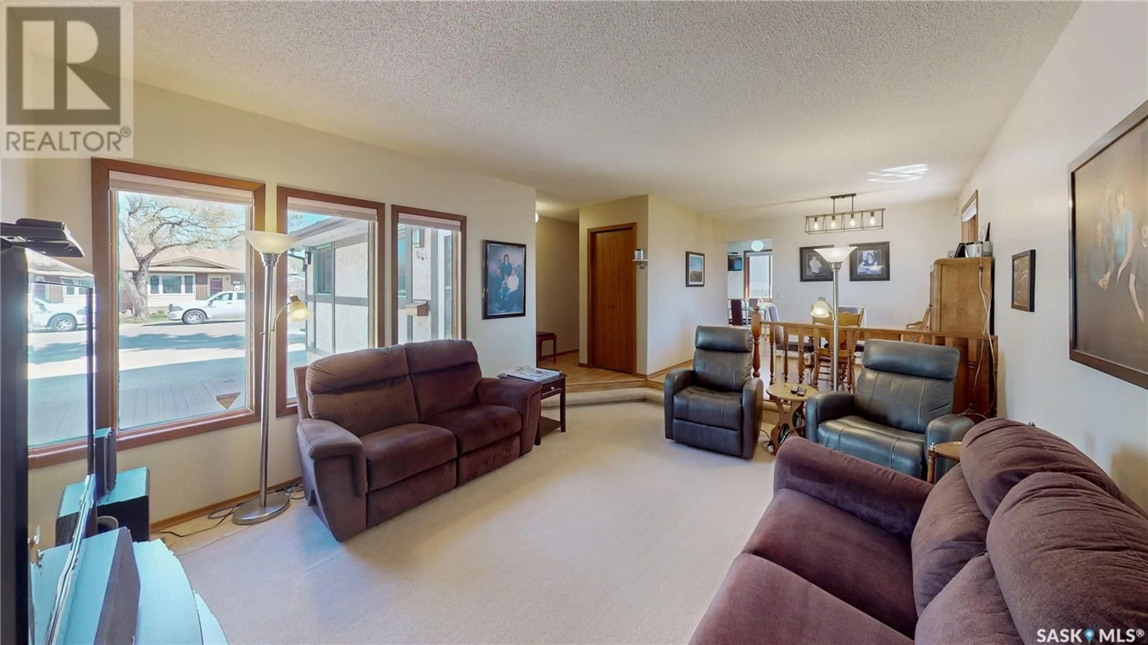 Living room with furniture, unknown for 1023 GRAHAM ROAD, Regina Saskatchewan S4N5Z5