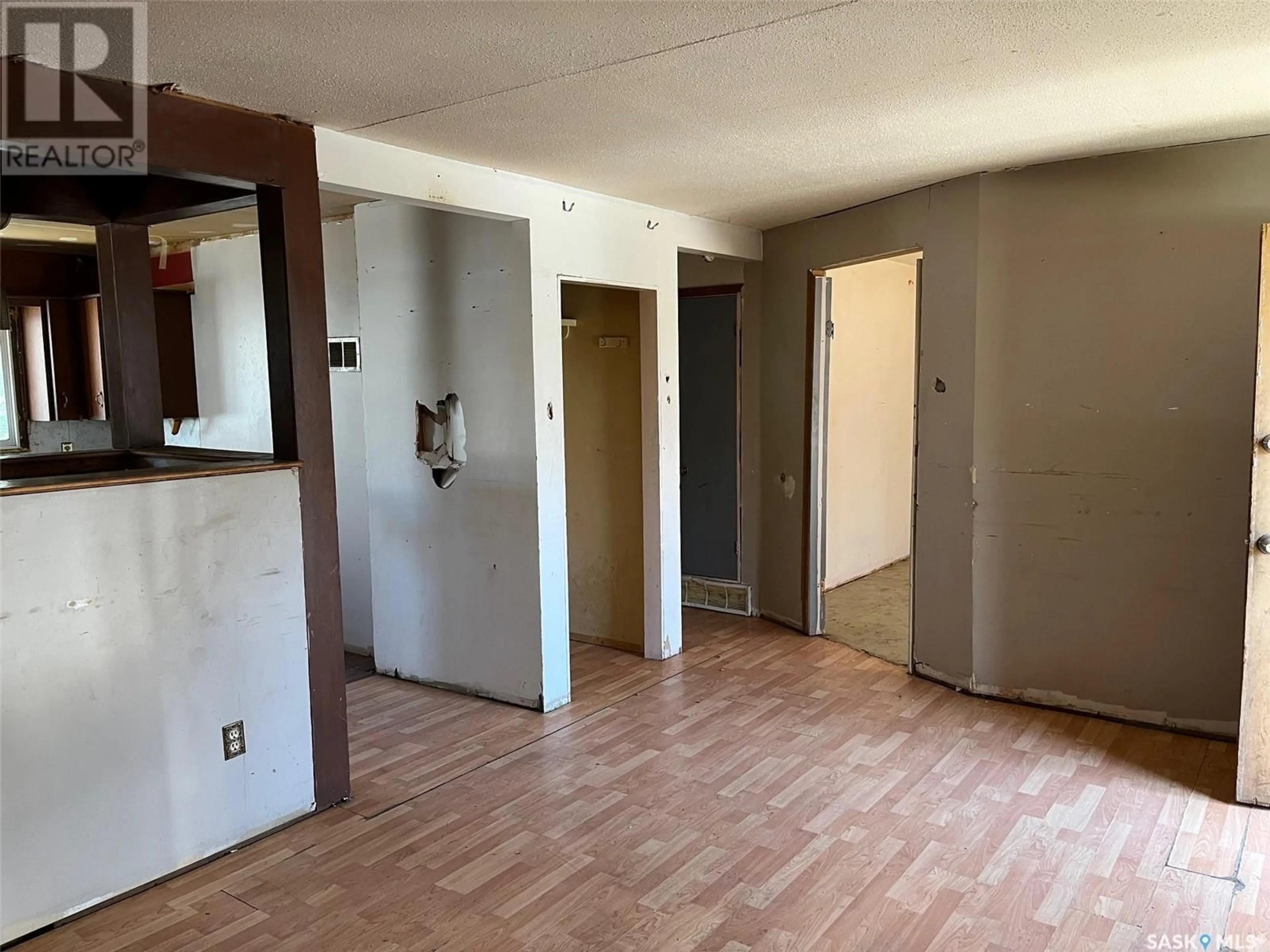 A pic of a room for 1235 PASQUA STREET, Regina Saskatchewan S4T4L3
